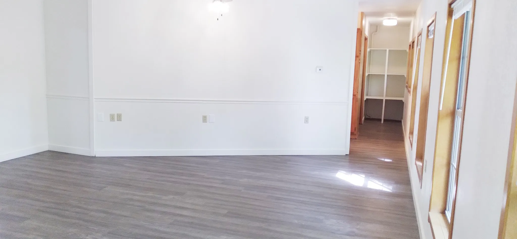 Single Family Residence For Sale in Grayson County , 154 Bob White Road, Denison, Texas 75020, 5 Bedroom, 4 Bathroom, 2 Garage spaces, 2,280 Sqft, built in 1962, mls#21338335, Real Estate Agent in Denison, Homes For Sale in Grayson county, Homes For Sale in Denison, Realtor in Denison Texas, Real Estate Brokerage Independent Realty Texas, Luminita Cordes Realtor