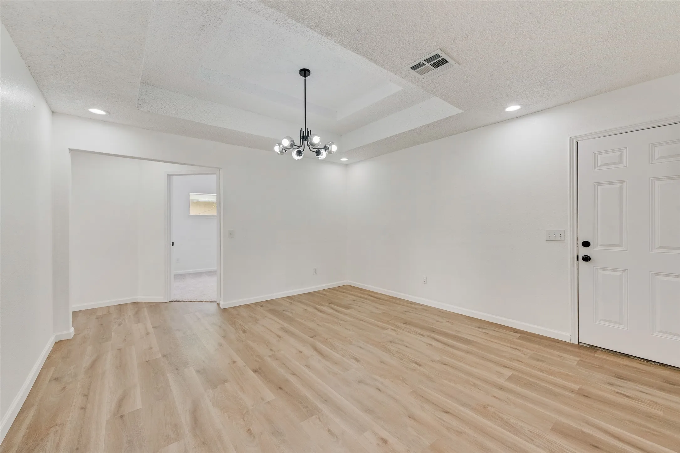 Single Family Residence For Rent in Johnson County , 907 Melanie Lane, Keene, Texas 76059, 4 Bedrooms, 3 Bathrooms, 1 Garage spaces, 1,901 Sqft, built in 1984, Price $2,250, mls#21340687, Real Estate Agent in Keene, Homes For Rent in Johnson county, Homes For Rent in Keene, Realtor in Keene Texas, Real Estate Brokerage Independent Realty Texas, Luminita Cordes Realtor