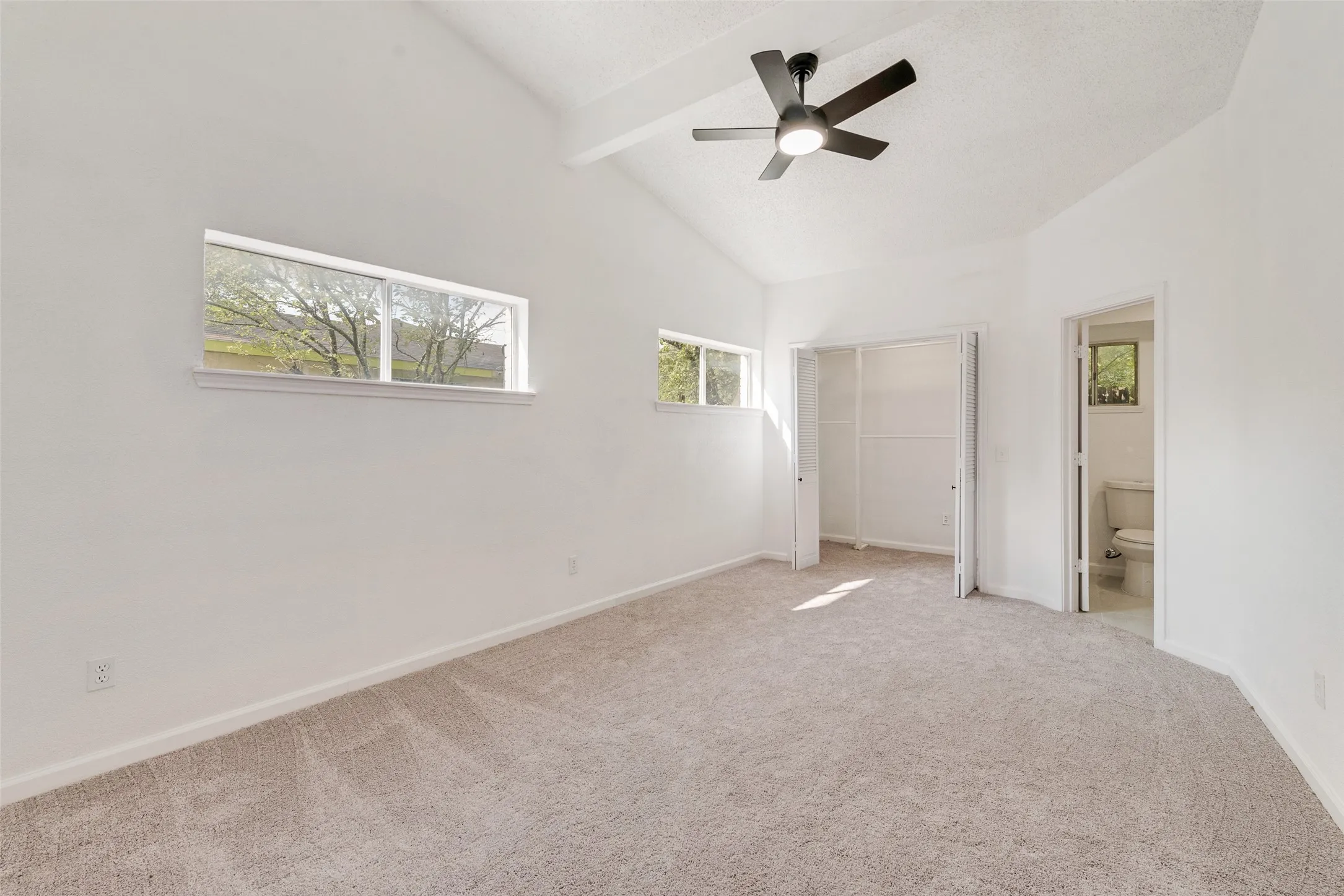 Single Family Residence For Rent in Johnson County , 907 Melanie Lane, Keene, Texas 76059, 4 Bedrooms, 3 Bathrooms, 1 Garage spaces, 1,901 Sqft, built in 1984, Price $2,250, mls#21340687, Real Estate Agent in Keene, Homes For Rent in Johnson county, Homes For Rent in Keene, Realtor in Keene Texas, Real Estate Brokerage Independent Realty Texas, Luminita Cordes Realtor