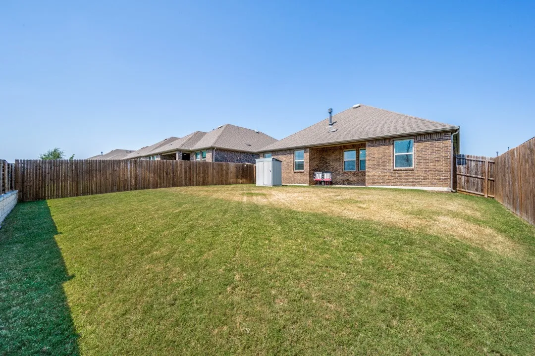 Single Family Residence For Sale in Denton County , 3020 Aransas Avenue, Aubrey, Texas 76227, 3 Bedroom, 2 Bathroom, 2 Garage spaces, 1,517 Sqft, built in 2020, mls#21327065, Real Estate Agent in Aubrey, Homes For Sale in Denton county, Homes For Sale in Aubrey, Realtor in Aubrey Texas, Real Estate Brokerage Independent Realty Texas, Luminita Cordes Realtor