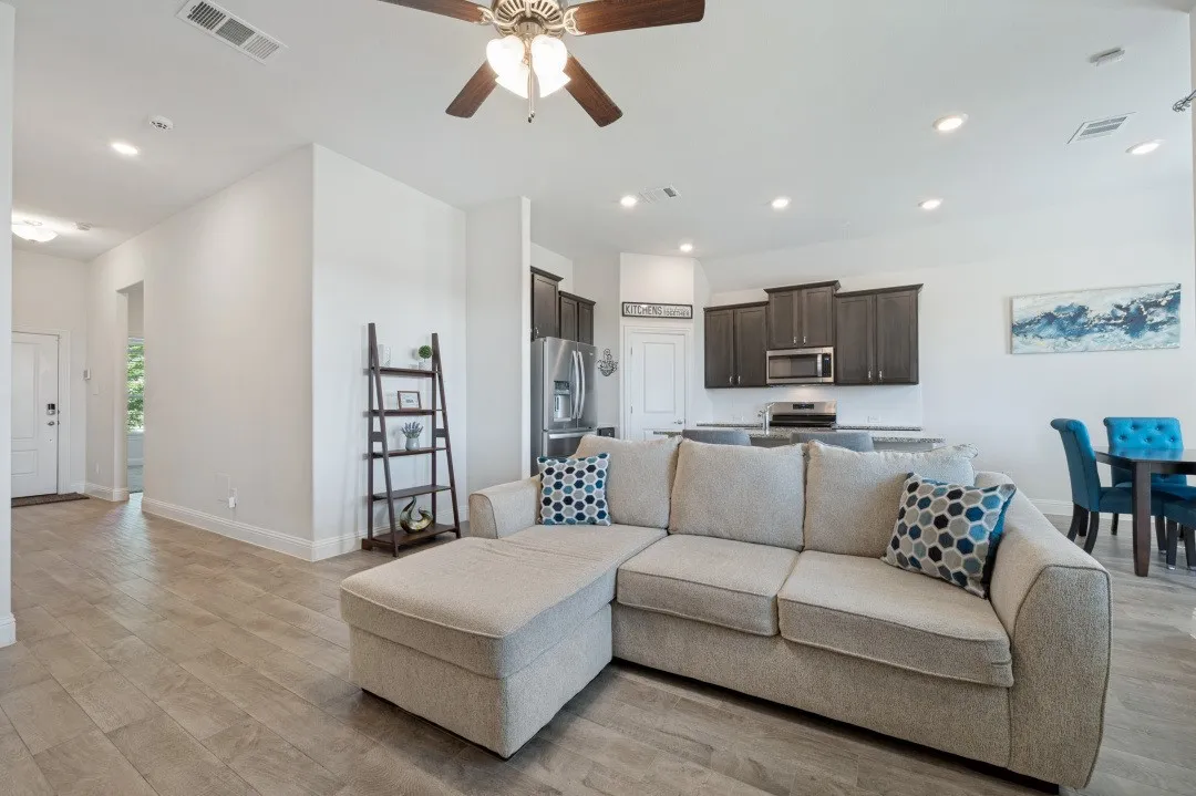 Single Family Residence For Sale in Denton County , 3020 Aransas Avenue, Aubrey, Texas 76227, 3 Bedroom, 2 Bathroom, 2 Garage spaces, 1,517 Sqft, built in 2020, mls#21327065, Real Estate Agent in Aubrey, Homes For Sale in Denton county, Homes For Sale in Aubrey, Realtor in Aubrey Texas, Real Estate Brokerage Independent Realty Texas, Luminita Cordes Realtor