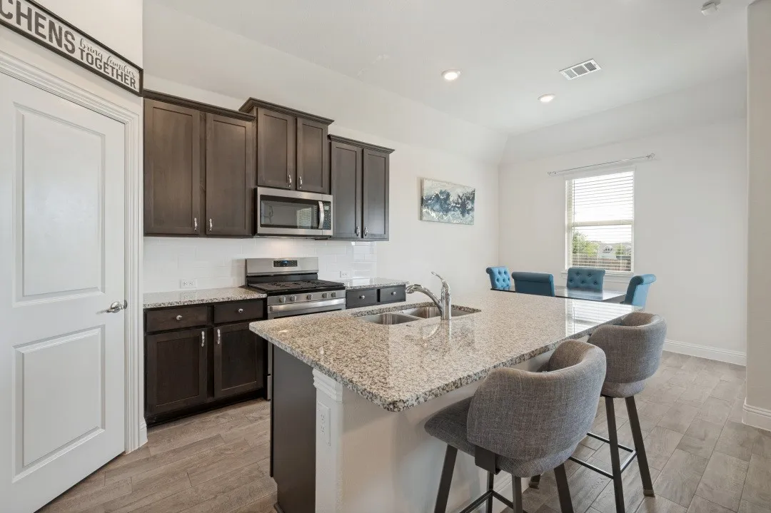 Single Family Residence For Sale in Denton County , 3020 Aransas Avenue, Aubrey, Texas 76227, 3 Bedroom, 2 Bathroom, 2 Garage spaces, 1,517 Sqft, built in 2020, mls#21327065, Real Estate Agent in Aubrey, Homes For Sale in Denton county, Homes For Sale in Aubrey, Realtor in Aubrey Texas, Real Estate Brokerage Independent Realty Texas, Luminita Cordes Realtor