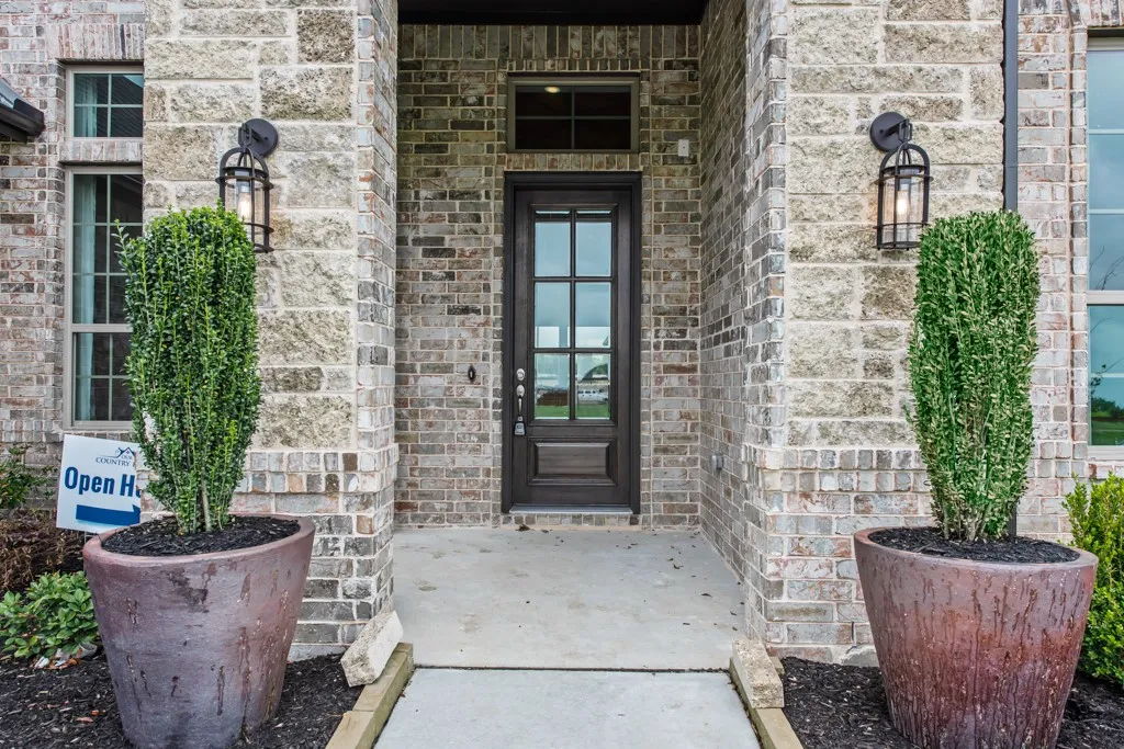 Single Family Residence For Sale in Tarrant County , 2141 Glenbrook Street, Haslet, Texas 76052, 4 Bedroom, 4 Bathroom, 3 Garage spaces, 3,714 Sqft, built in 2019, mls#21340717, Real Estate Agent in Haslet, Homes For Sale in Tarrant county, Homes For Sale in Haslet, Realtor in Haslet Texas, Real Estate Brokerage Independent Realty Texas, Luminita Cordes Realtor