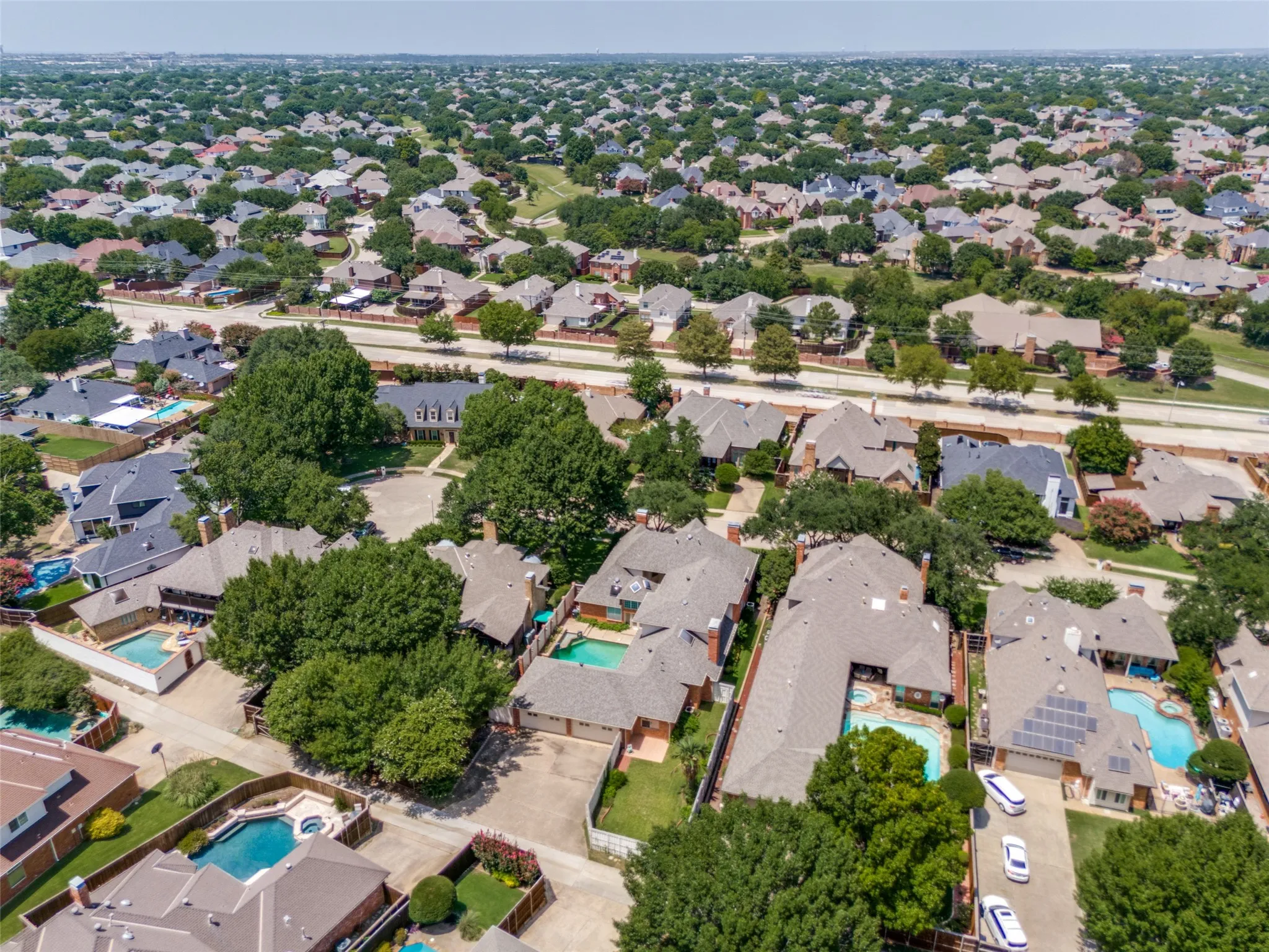 Single Family Residence For Sale in Collin County , 3516 Michael Drive, Plano, Texas 75023, 5 Bedroom, 5 Bathroom, 4 Garage spaces, 4,576 Sqft, built in 1985, mls#21340572, Real Estate Agent in Plano, Homes For Sale in Collin county, Homes For Sale in Plano, Realtor in Plano Texas, Real Estate Brokerage Independent Realty Texas, Luminita Cordes Realtor