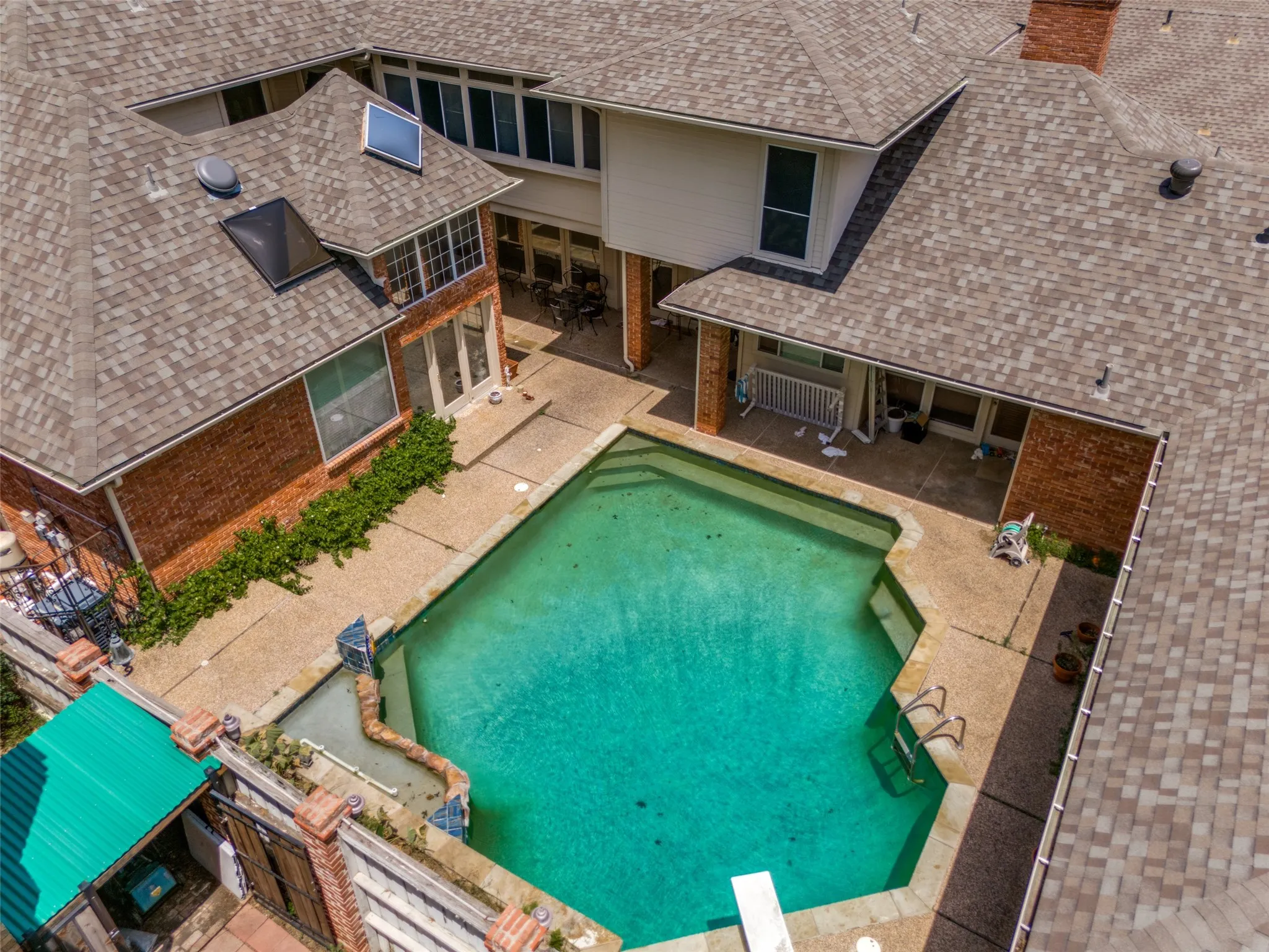Single Family Residence For Sale in Collin County , 3516 Michael Drive, Plano, Texas 75023, 5 Bedroom, 5 Bathroom, 4 Garage spaces, 4,576 Sqft, built in 1985, mls#21340572, Real Estate Agent in Plano, Homes For Sale in Collin county, Homes For Sale in Plano, Realtor in Plano Texas, Real Estate Brokerage Independent Realty Texas, Luminita Cordes Realtor