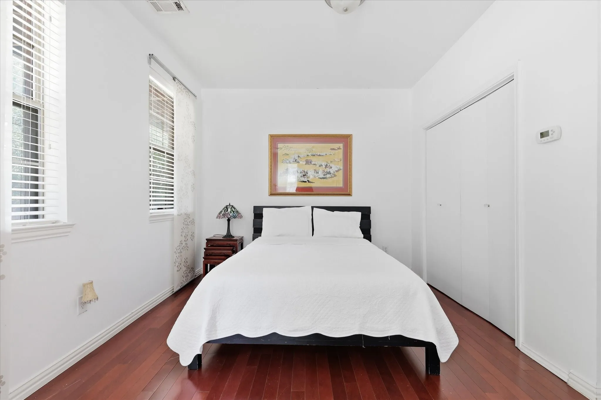 Townhouse For Sale in Dallas County , 1404 Biltmore Lane, Irving, Texas 75063, 4 Bedroom, 4 Bathroom, 2 Garage spaces, 2,273 Sqft, built in 2006, mls#21337556, Real Estate Agent in Irving, Homes For Sale in Dallas county, Homes For Sale in Irving, Realtor in Irving Texas, Real Estate Brokerage Independent Realty Texas, Luminita Cordes Realtor