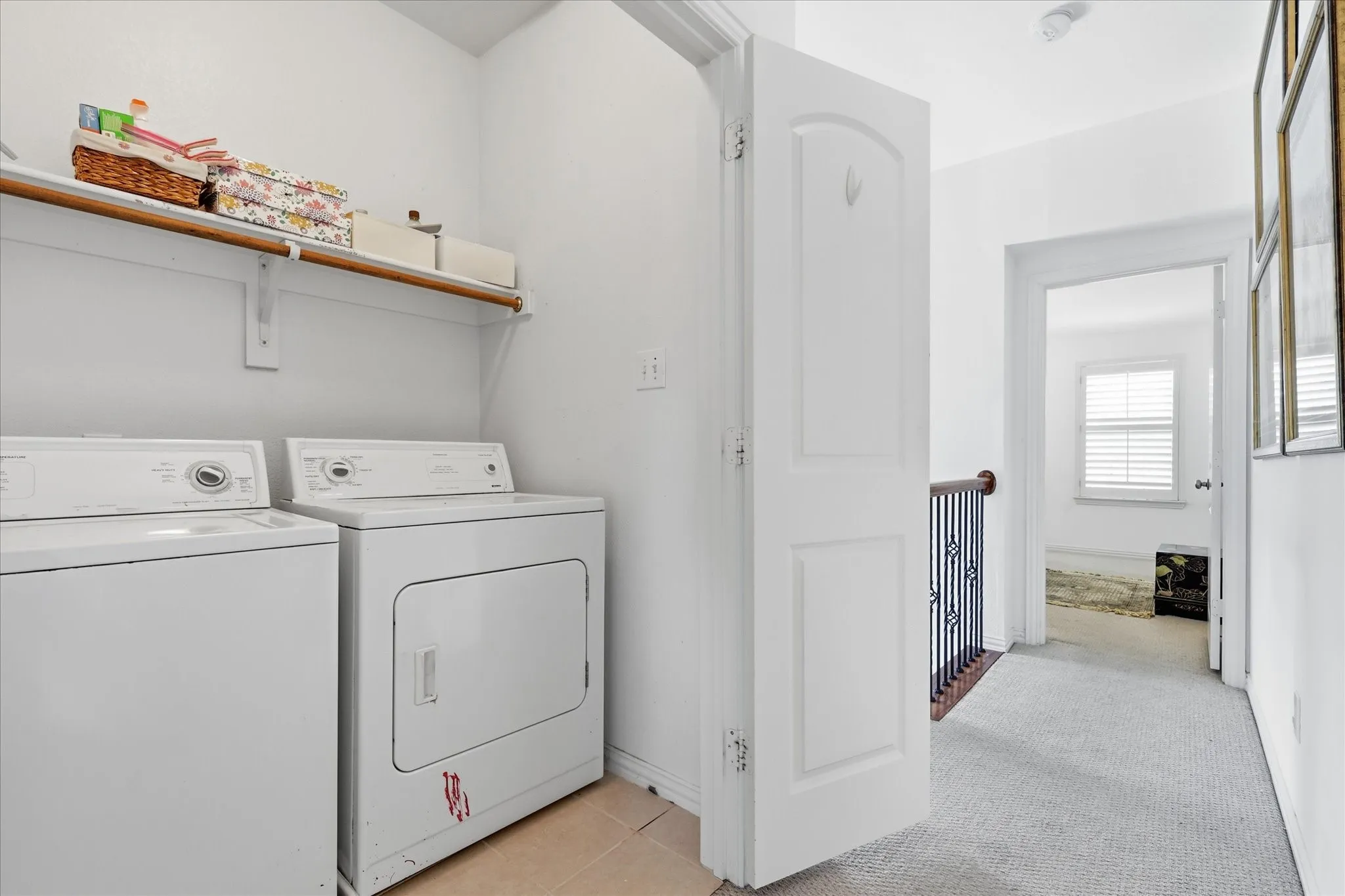 Townhouse For Sale in Dallas County , 1404 Biltmore Lane, Irving, Texas 75063, 4 Bedroom, 4 Bathroom, 2 Garage spaces, 2,273 Sqft, built in 2006, mls#21337556, Real Estate Agent in Irving, Homes For Sale in Dallas county, Homes For Sale in Irving, Realtor in Irving Texas, Real Estate Brokerage Independent Realty Texas, Luminita Cordes Realtor