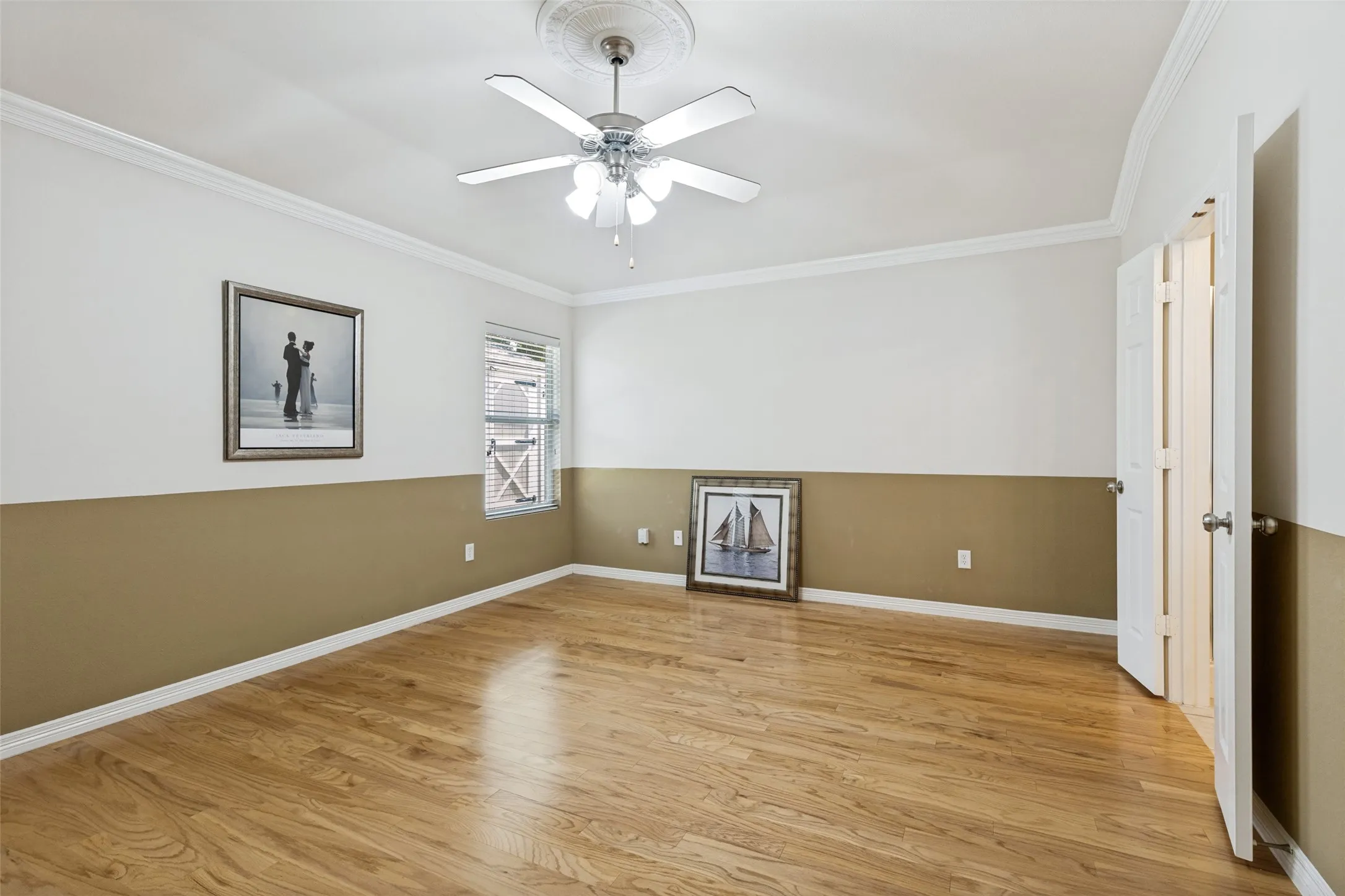 Single Family Residence For Sale in Tarrant County , 6500 Sierra Madre Drive, Fort Worth, Texas 76179, 3 Bedroom, 2 Bathroom, 2 Garage spaces, 1,554 Sqft, built in 2005, mls#21340721, Real Estate Agent in Fort Worth, Homes For Sale in Tarrant county, Homes For Sale in Fort Worth, Realtor in Fort Worth Texas, Real Estate Brokerage Independent Realty Texas, Luminita Cordes Realtor