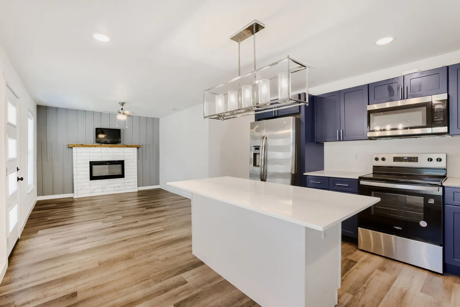 Single Family Residence For Sale in Dallas County , 3522 Kenilworth Street, Dallas, Texas 75210, 3 Bedroom, 2 Bathroom, Garage spaces, 1,064 Sqft, built in 1935, mls#21334342, Real Estate Agent in Dallas, Homes For Sale in Dallas county, Homes For Sale in Dallas, Realtor in Dallas Texas, Real Estate Brokerage Independent Realty Texas, Luminita Cordes Realtor