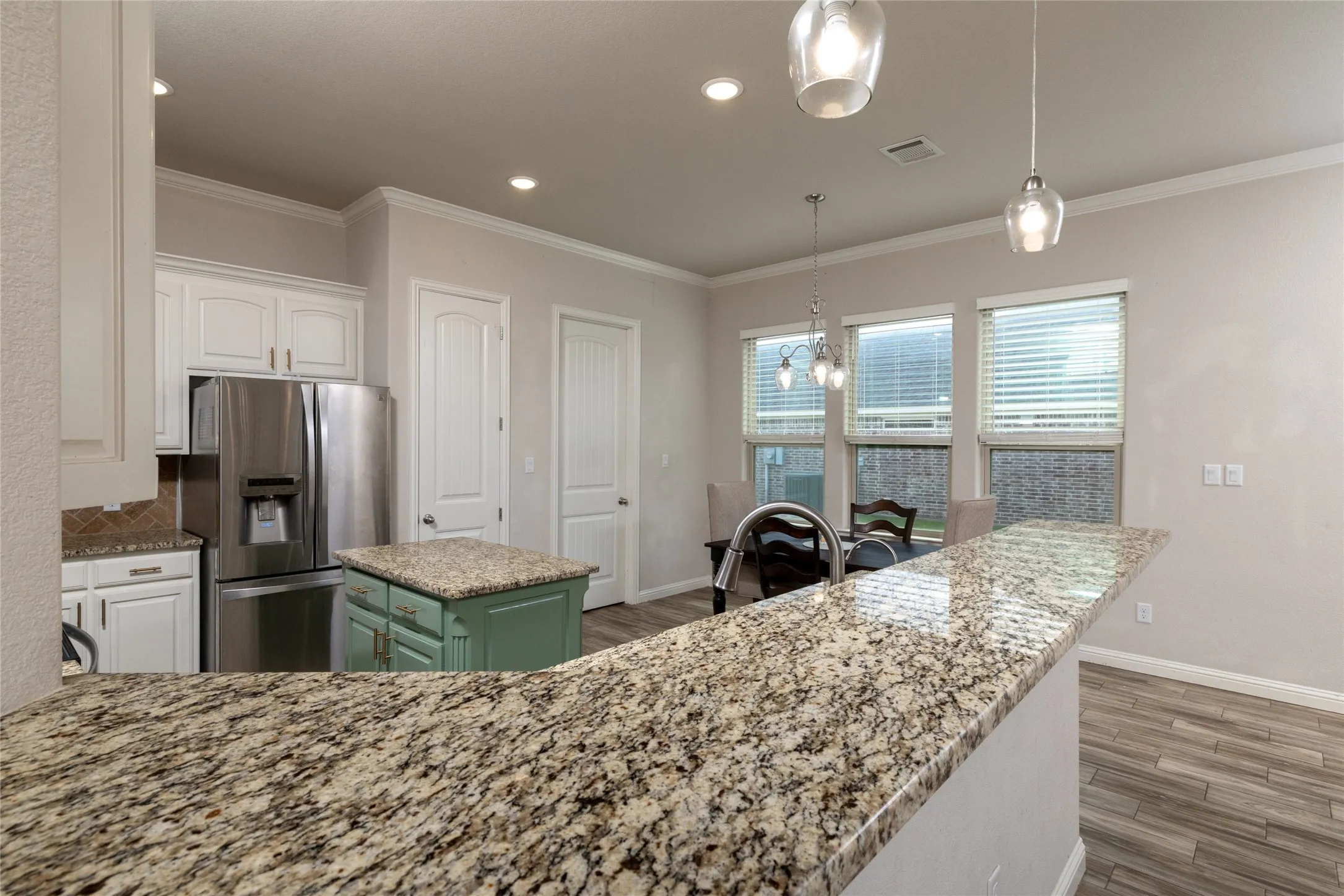 Single Family Residence For Sale in Johnson County , 205 Harp Avenue, Godley, Texas 76044, 3 Bedroom, 2 Bathroom, 2 Garage spaces, 2,010 Sqft, built in 2019, mls#21338596, Real Estate Agent in Godley, Homes For Sale in Johnson county, Homes For Sale in Godley, Realtor in Godley Texas, Real Estate Brokerage Independent Realty Texas, Luminita Cordes Realtor