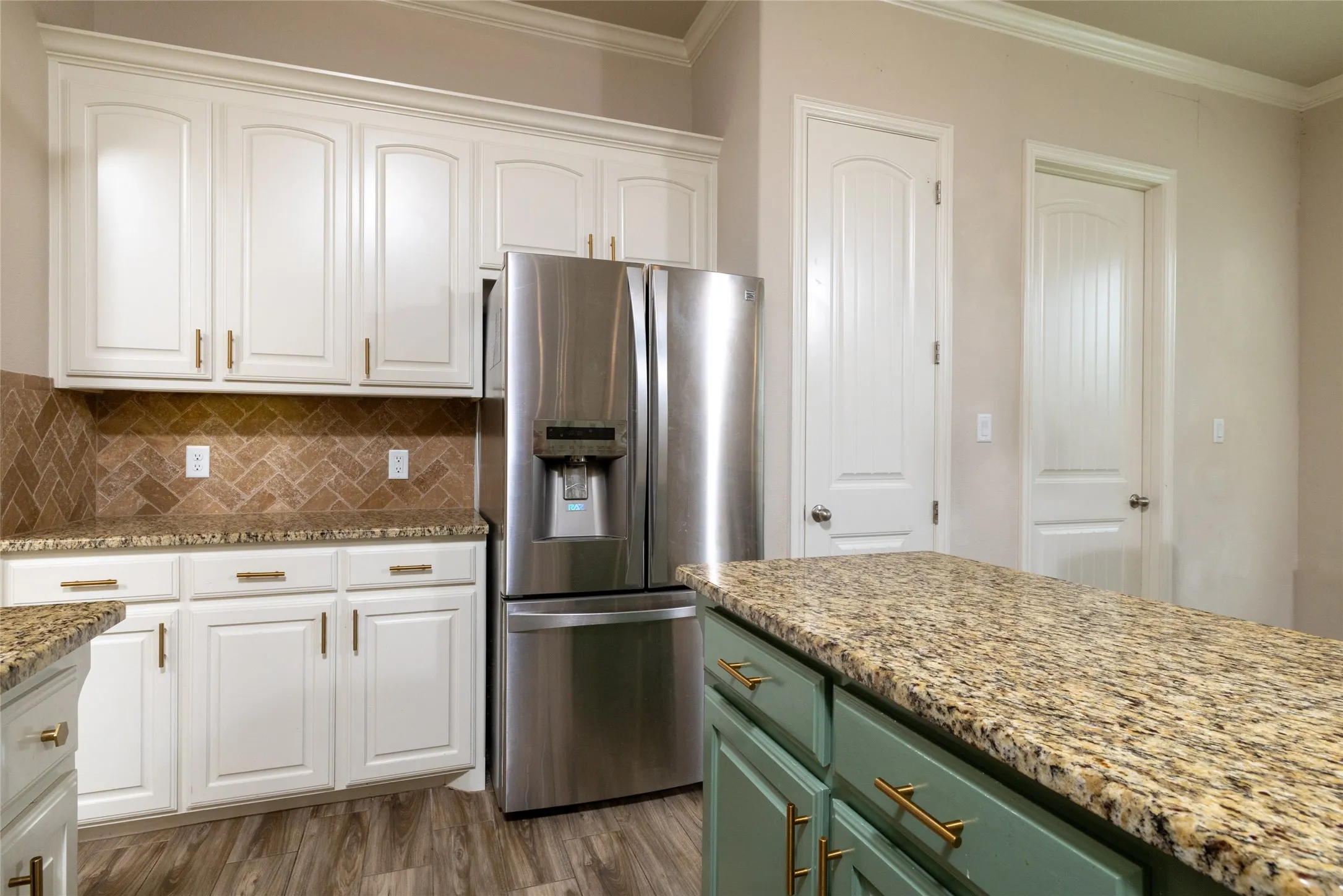 Single Family Residence For Sale in Johnson County , 205 Harp Avenue, Godley, Texas 76044, 3 Bedroom, 2 Bathroom, 2 Garage spaces, 2,010 Sqft, built in 2019, mls#21338596, Real Estate Agent in Godley, Homes For Sale in Johnson county, Homes For Sale in Godley, Realtor in Godley Texas, Real Estate Brokerage Independent Realty Texas, Luminita Cordes Realtor