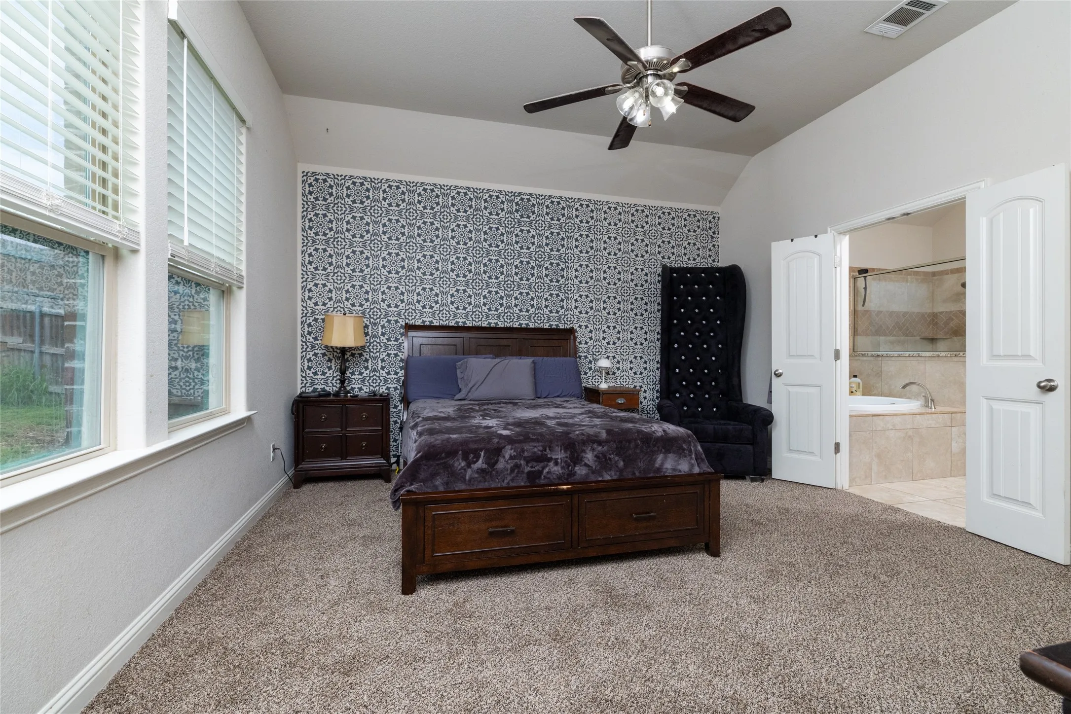 Single Family Residence For Sale in Johnson County , 205 Harp Avenue, Godley, Texas 76044, 3 Bedroom, 2 Bathroom, 2 Garage spaces, 2,010 Sqft, built in 2019, mls#21338596, Real Estate Agent in Godley, Homes For Sale in Johnson county, Homes For Sale in Godley, Realtor in Godley Texas, Real Estate Brokerage Independent Realty Texas, Luminita Cordes Realtor