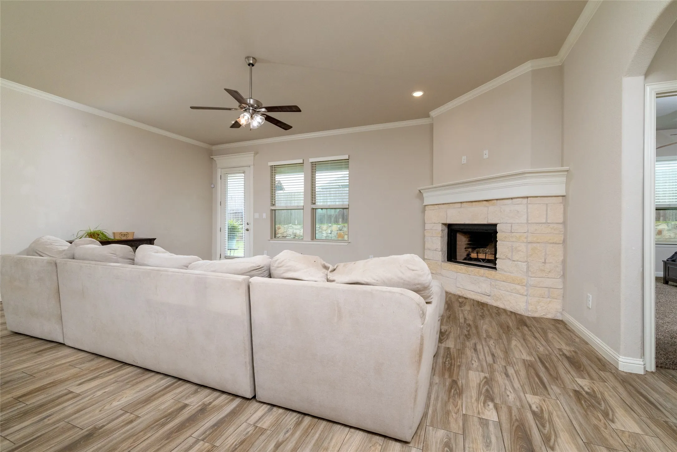 Single Family Residence For Sale in Johnson County , 205 Harp Avenue, Godley, Texas 76044, 3 Bedroom, 2 Bathroom, 2 Garage spaces, 2,010 Sqft, built in 2019, mls#21338596, Real Estate Agent in Godley, Homes For Sale in Johnson county, Homes For Sale in Godley, Realtor in Godley Texas, Real Estate Brokerage Independent Realty Texas, Luminita Cordes Realtor