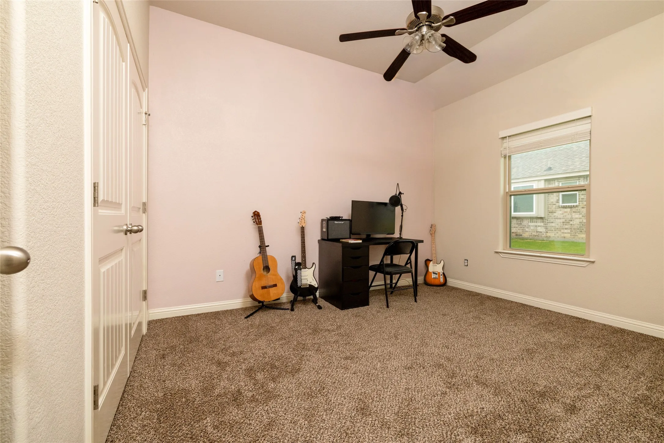 Single Family Residence For Sale in Johnson County , 205 Harp Avenue, Godley, Texas 76044, 3 Bedroom, 2 Bathroom, 2 Garage spaces, 2,010 Sqft, built in 2019, mls#21338596, Real Estate Agent in Godley, Homes For Sale in Johnson county, Homes For Sale in Godley, Realtor in Godley Texas, Real Estate Brokerage Independent Realty Texas, Luminita Cordes Realtor