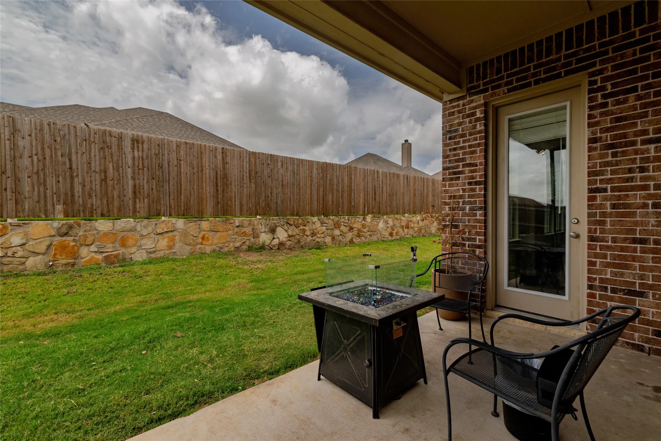 Single Family Residence For Sale in Johnson County , 205 Harp Avenue, Godley, Texas 76044, 3 Bedroom, 2 Bathroom, 2 Garage spaces, 2,010 Sqft, built in 2019, mls#21338596, Real Estate Agent in Godley, Homes For Sale in Johnson county, Homes For Sale in Godley, Realtor in Godley Texas, Real Estate Brokerage Independent Realty Texas, Luminita Cordes Realtor