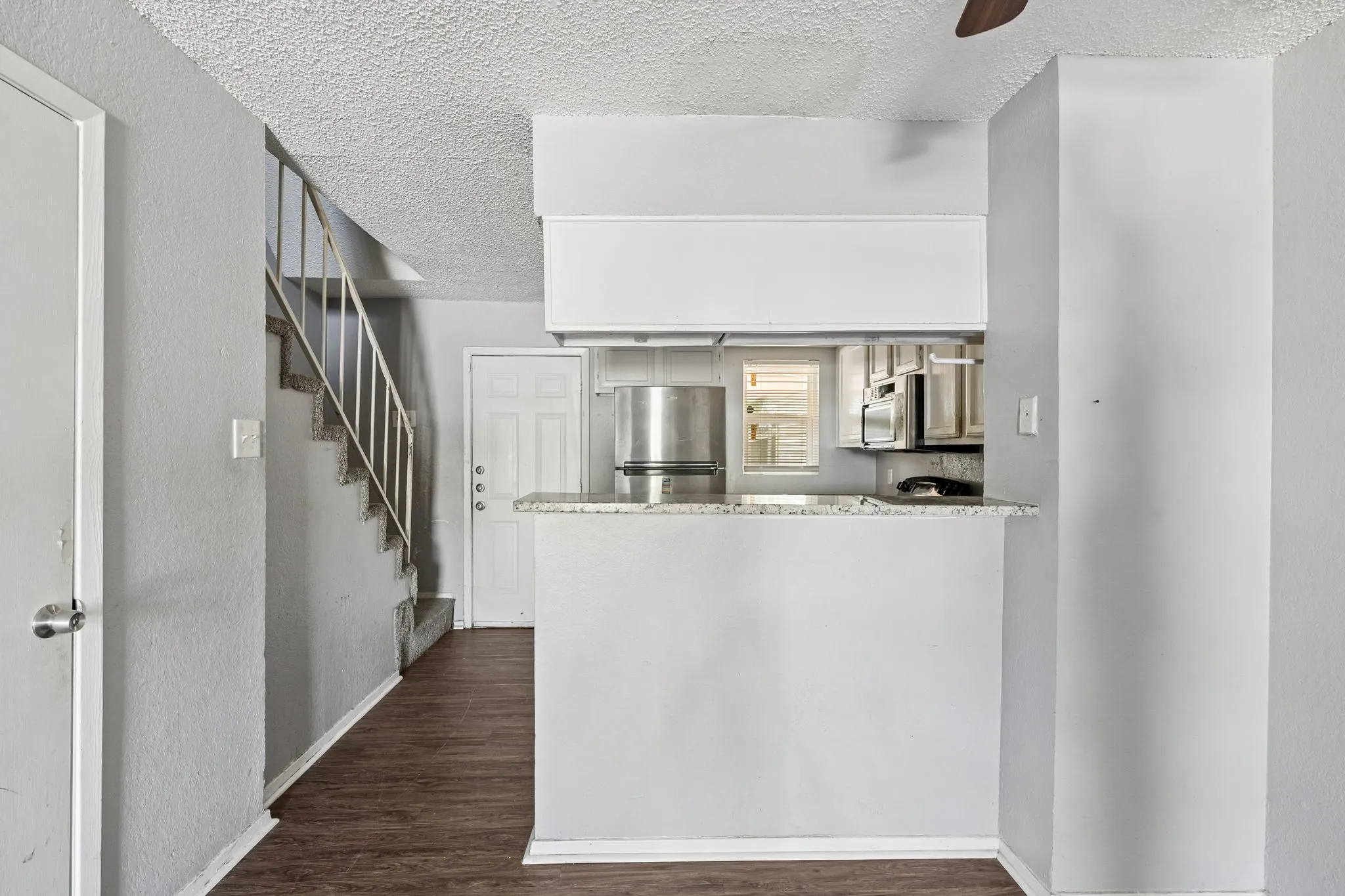 Townhouse For Sale in Dallas County , 2244 Aspen Drive, Dallas, Texas 75227, 2 Bedrooms, 2 Bathrooms, Garage spaces, 915 Sqft, built in 1983, Price $105,000, mls#21335215, Real Estate Agent in Dallas, Homes For Sale in Dallas county, Homes For Sale in Dallas, Realtor in Dallas Texas, Real Estate Brokerage Independent Realty Texas, Luminita Cordes Realtor