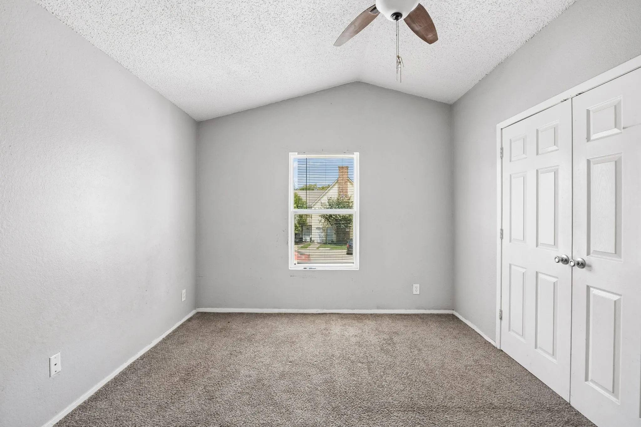 Townhouse For Sale in Dallas County , 2244 Aspen Drive, Dallas, Texas 75227, 2 Bedrooms, 2 Bathrooms, Garage spaces, 915 Sqft, built in 1983, Price $105,000, mls#21335215, Real Estate Agent in Dallas, Homes For Sale in Dallas county, Homes For Sale in Dallas, Realtor in Dallas Texas, Real Estate Brokerage Independent Realty Texas, Luminita Cordes Realtor