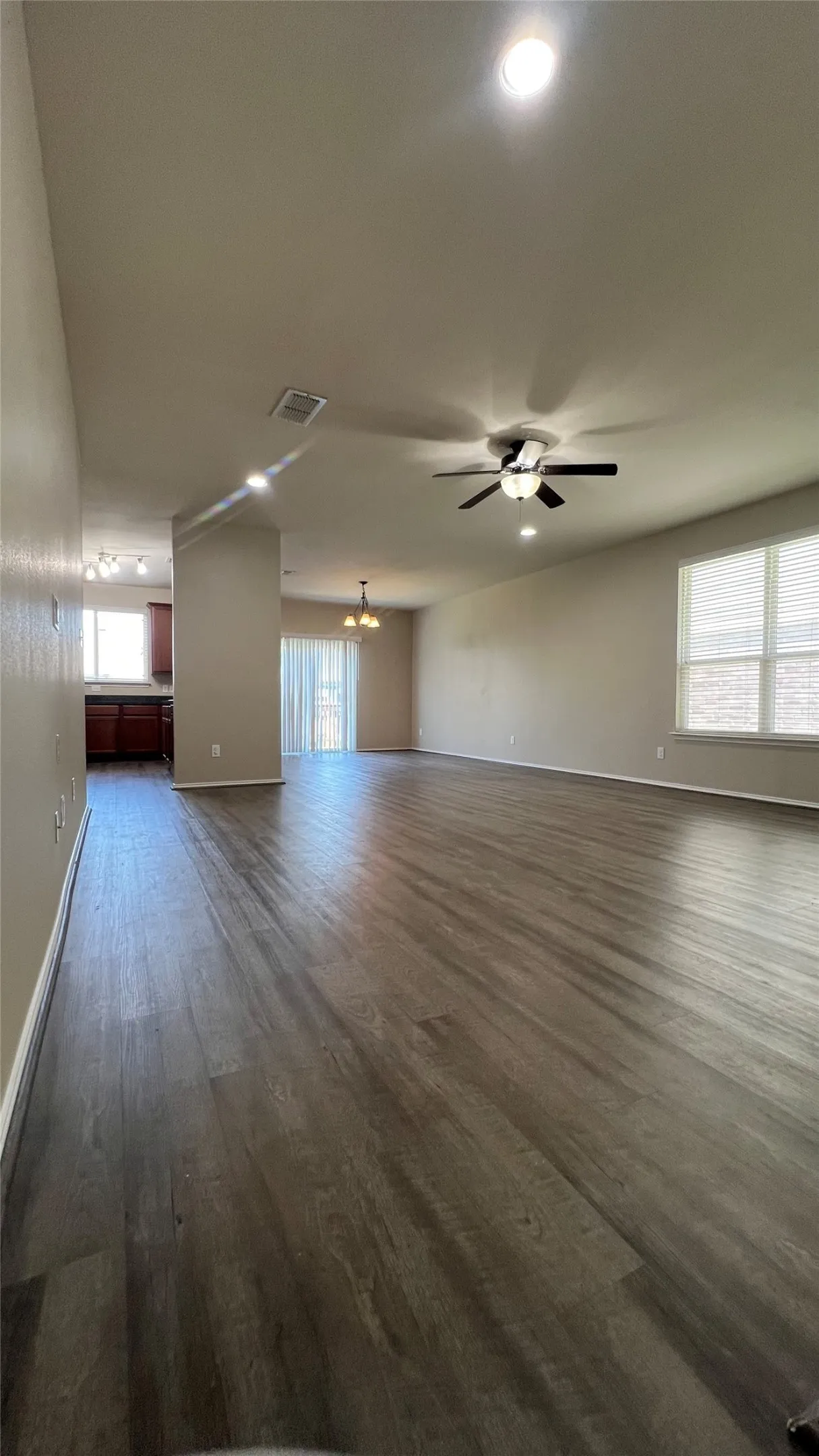 Single Family Residence For Rent in Tarrant County , 1701 Quail Springs Circle, Fort Worth, Texas 76177, 3 Bedroom, 2 Bathroom, 2 Garage spaces, 1,670 Sqft, built in 2013, mls#21339417, Real Estate Agent in Fort Worth, Homes For Rent in Tarrant county, Homes For Rent in Fort Worth, Realtor in Fort Worth Texas, Real Estate Brokerage Independent Realty Texas, Luminita Cordes Realtor