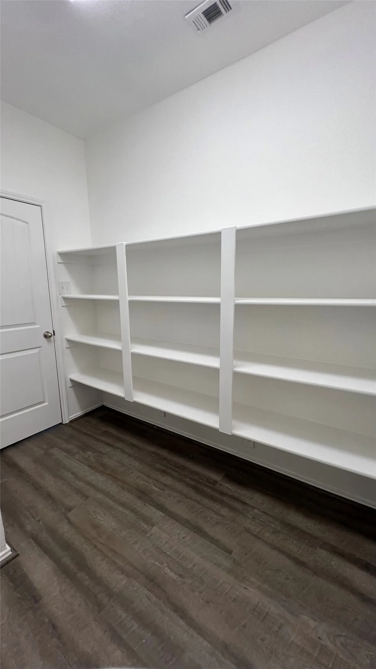 Single Family Residence For Rent in Tarrant County , 1701 Quail Springs Circle, Fort Worth, Texas 76177, 3 Bedroom, 2 Bathroom, 2 Garage spaces, 1,670 Sqft, built in 2013, mls#21339417, Real Estate Agent in Fort Worth, Homes For Rent in Tarrant county, Homes For Rent in Fort Worth, Realtor in Fort Worth Texas, Real Estate Brokerage Independent Realty Texas, Luminita Cordes Realtor