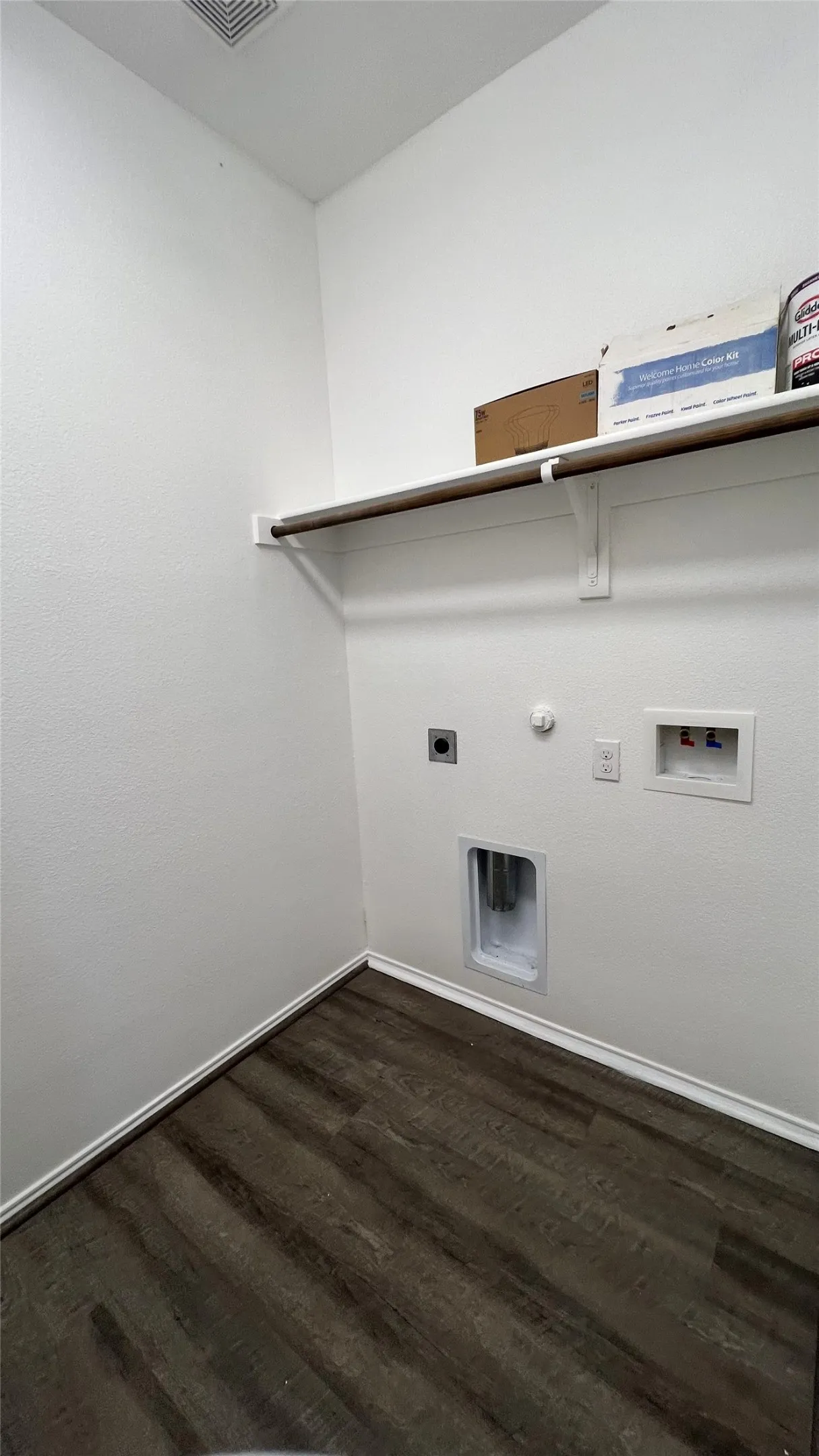 Single Family Residence For Rent in Tarrant County , 1701 Quail Springs Circle, Fort Worth, Texas 76177, 3 Bedroom, 2 Bathroom, 2 Garage spaces, 1,670 Sqft, built in 2013, mls#21339417, Real Estate Agent in Fort Worth, Homes For Rent in Tarrant county, Homes For Rent in Fort Worth, Realtor in Fort Worth Texas, Real Estate Brokerage Independent Realty Texas, Luminita Cordes Realtor