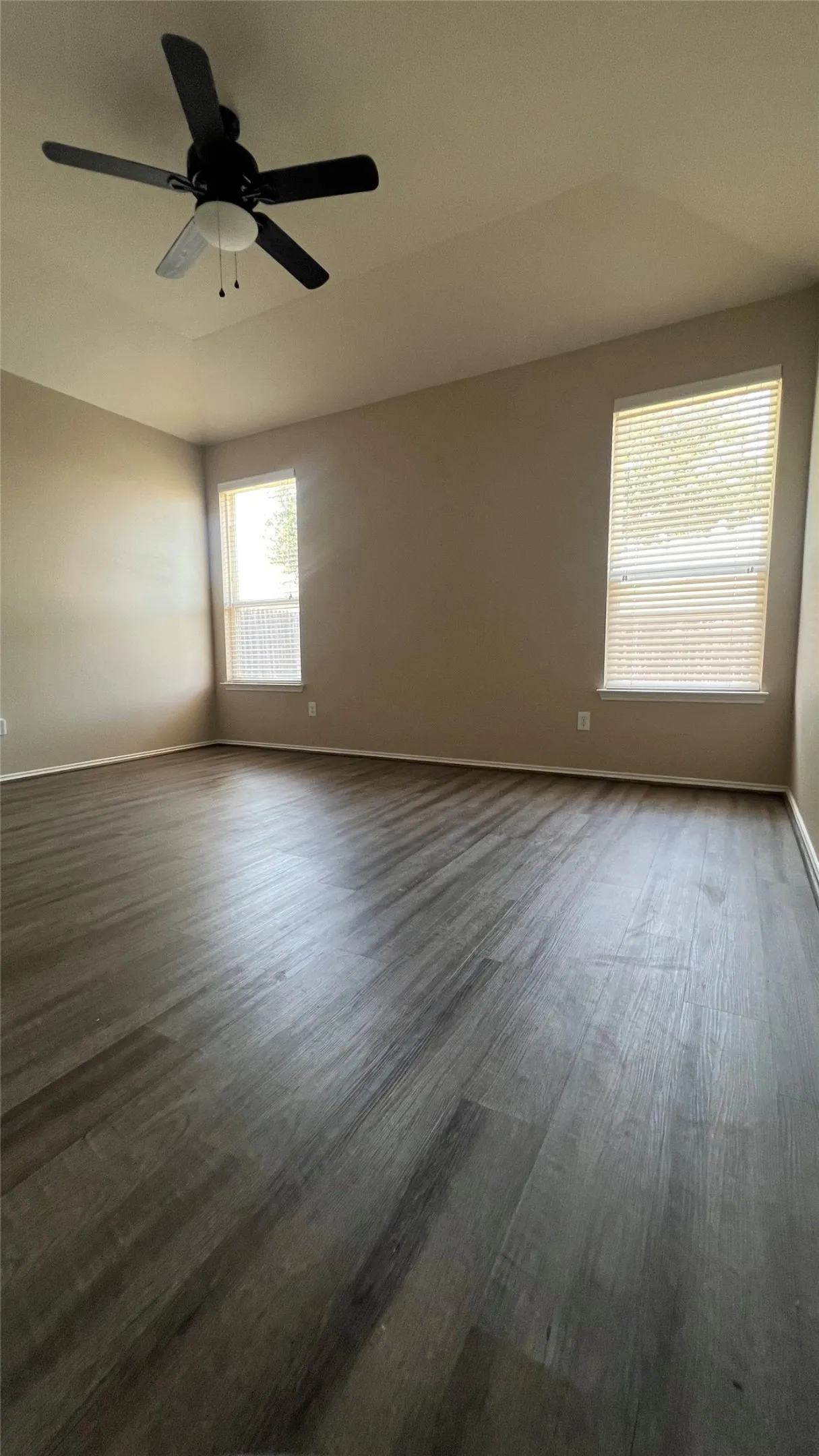 Single Family Residence For Rent in Tarrant County , 1701 Quail Springs Circle, Fort Worth, Texas 76177, 3 Bedroom, 2 Bathroom, 2 Garage spaces, 1,670 Sqft, built in 2013, mls#21339417, Real Estate Agent in Fort Worth, Homes For Rent in Tarrant county, Homes For Rent in Fort Worth, Realtor in Fort Worth Texas, Real Estate Brokerage Independent Realty Texas, Luminita Cordes Realtor