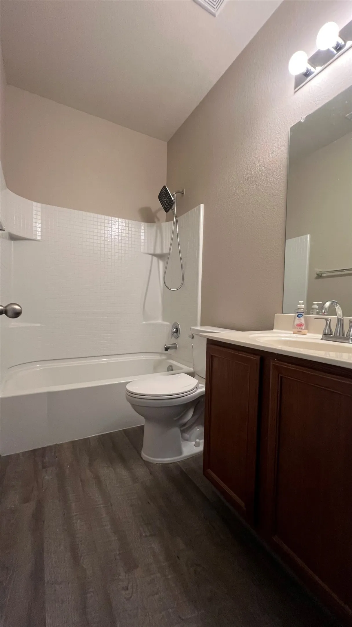 Single Family Residence For Rent in Tarrant County , 1701 Quail Springs Circle, Fort Worth, Texas 76177, 3 Bedroom, 2 Bathroom, 2 Garage spaces, 1,670 Sqft, built in 2013, mls#21339417, Real Estate Agent in Fort Worth, Homes For Rent in Tarrant county, Homes For Rent in Fort Worth, Realtor in Fort Worth Texas, Real Estate Brokerage Independent Realty Texas, Luminita Cordes Realtor