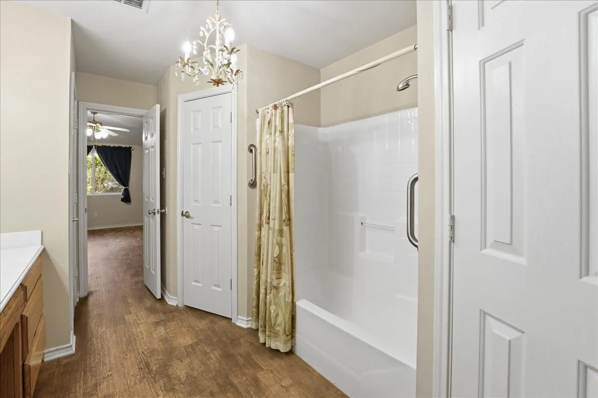 Single Family Residence For Sale in Wood County , 161 County Road 2232, Mineola, Texas 75773, 3 Bedroom, 2 Bathroom, 2 Garage spaces, 1,457 Sqft, built in 2005, mls#21340650, Real Estate Agent in Mineola, Homes For Sale in Wood county, Homes For Sale in Mineola, Realtor in Mineola Texas, Real Estate Brokerage Independent Realty Texas, Luminita Cordes Realtor