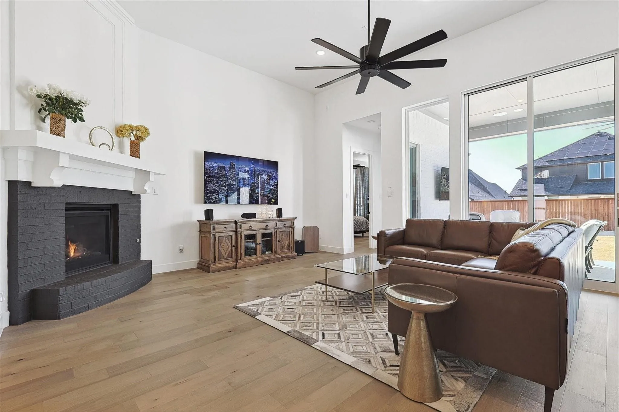 Single Family Residence For Sale in Collin County , 2017 Compton Court, Celina, Texas 75009, 4 Bedroom, 4 Bathroom, 3 Garage spaces, 3,222 Sqft, built in 2023, mls#21339790, Real Estate Agent in Celina, Homes For Sale in Collin county, Homes For Sale in Celina, Realtor in Celina Texas, Real Estate Brokerage Independent Realty Texas, Luminita Cordes Realtor
