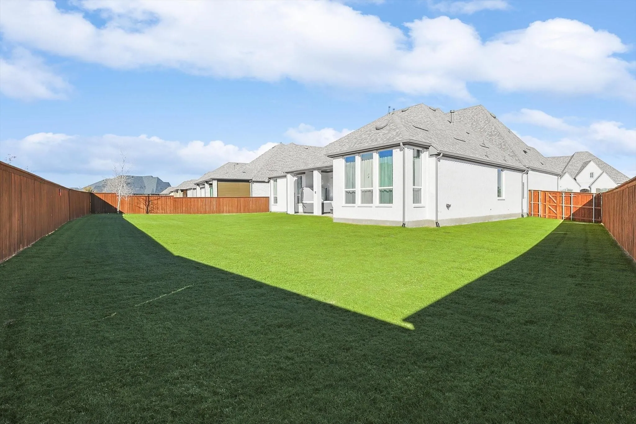 Single Family Residence For Sale in Collin County , 2017 Compton Court, Celina, Texas 75009, 4 Bedroom, 4 Bathroom, 3 Garage spaces, 3,222 Sqft, built in 2023, mls#21339790, Real Estate Agent in Celina, Homes For Sale in Collin county, Homes For Sale in Celina, Realtor in Celina Texas, Real Estate Brokerage Independent Realty Texas, Luminita Cordes Realtor