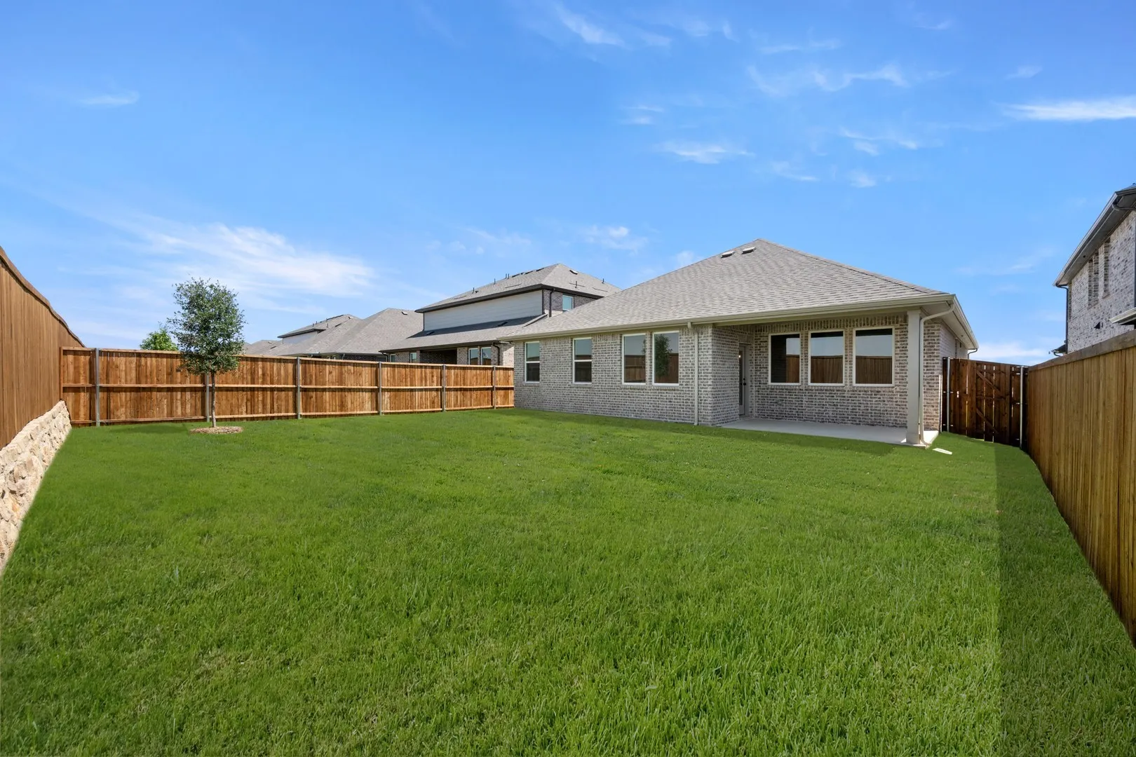 653 Tyronza- Back-1
