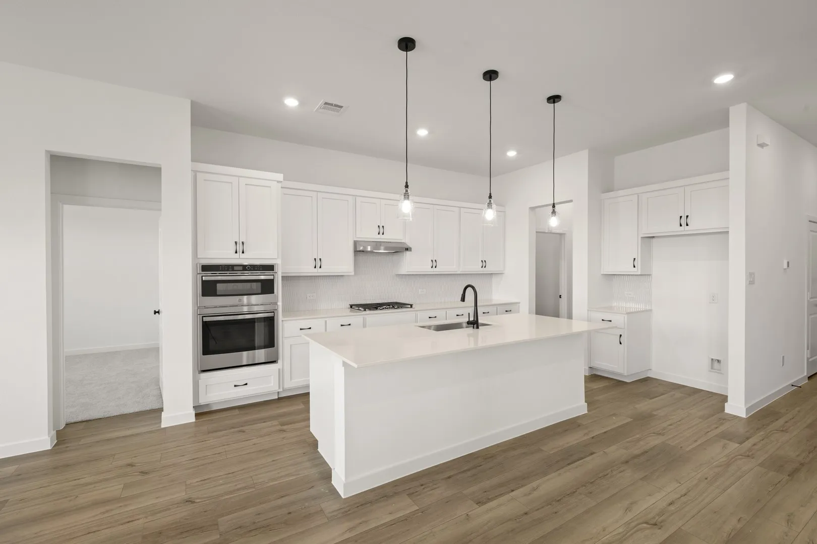 653 Tyronza- Kitchen-3
