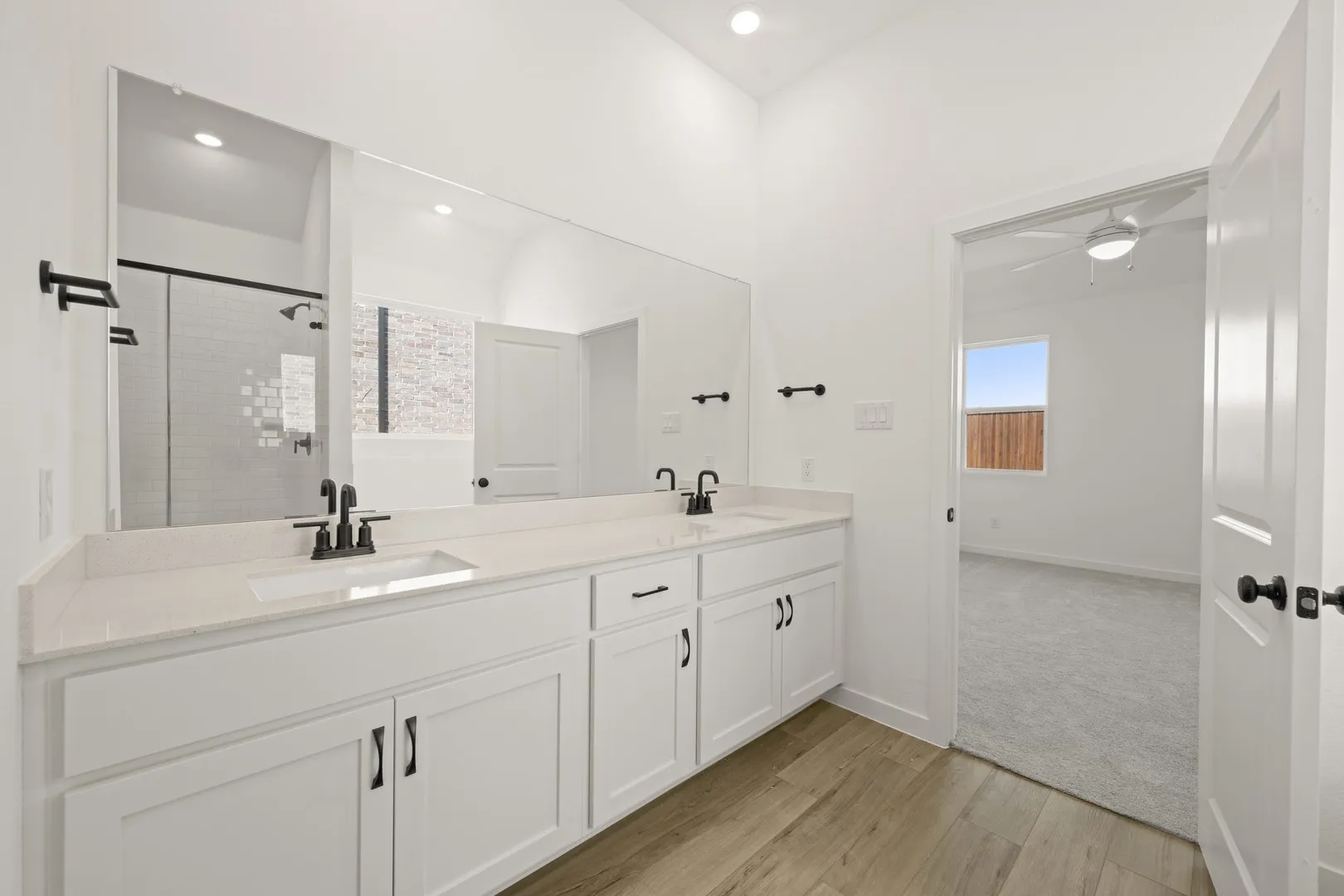 653 Tyronza- Primary Suite-4