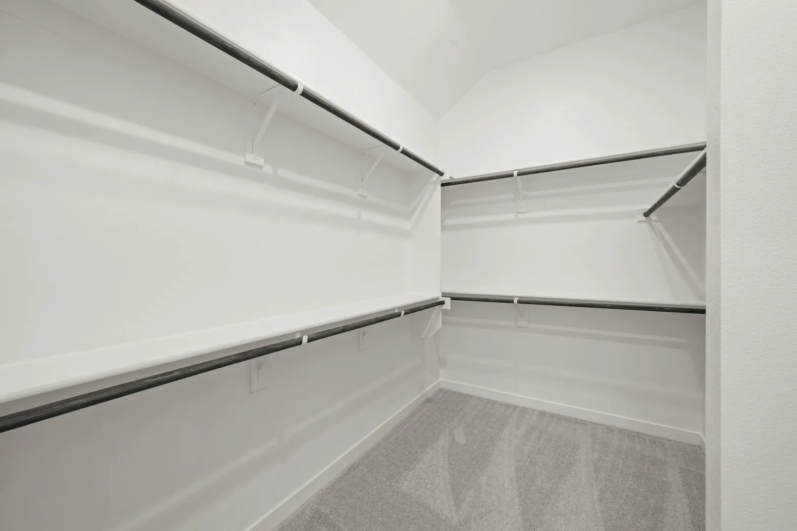 653 Tyronza- Primary Suite-7