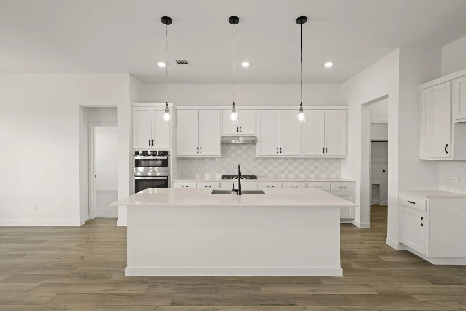653 Tyronza- Kitchen-2