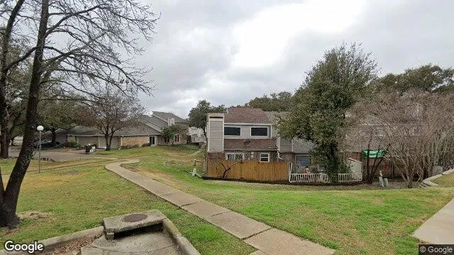 Townhouse For Rent in Dallas County , 2717 Meadowstone Court, Carrollton, Texas 75006, 4 Bedroom, 2 Bathroom, 2 Garage spaces, 1,738 Sqft, built in 1974, mls#21340328, Real Estate Agent in Carrollton, Homes For Rent in Dallas county, Homes For Rent in Carrollton, Realtor in Carrollton Texas, Real Estate Brokerage Independent Realty Texas, Luminita Cordes Realtor