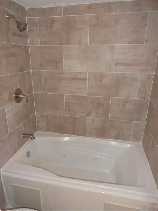 Townhouse For Rent in Dallas County , 2717 Meadowstone Court, Carrollton, Texas 75006, 4 Bedroom, 2 Bathroom, 2 Garage spaces, 1,738 Sqft, built in 1974, mls#21340328, Real Estate Agent in Carrollton, Homes For Rent in Dallas county, Homes For Rent in Carrollton, Realtor in Carrollton Texas, Real Estate Brokerage Independent Realty Texas, Luminita Cordes Realtor