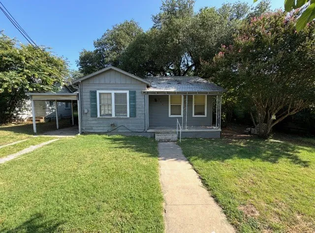 Single Family Residence For Sale in Parker County , 804 W Bridge Street, Weatherford, Texas 76086, 2 Bedrooms, 1 Bathroom, Garage spaces, 1,098 Sqft, built in 0, Price $199,000, mls#21340749, Real Estate Agent in Weatherford, Homes For Sale in Parker county, Homes For Sale in Weatherford, Realtor in Weatherford Texas, Real Estate Brokerage Independent Realty Texas, Luminita Cordes Realtor
