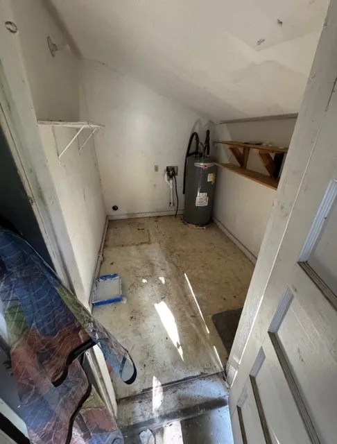 with electric washer/dryerhookup