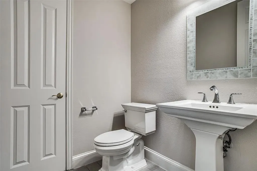 Townhouse For Rent in Dallas County , 5720 La Vista Drive, Dallas, Texas 75206, 3 Bedroom, 4 Bathroom, 2 Garage spaces, 1,849 Sqft, built in 1999, mls#21340753, Real Estate Agent in Dallas, Homes For Rent in Dallas county, Homes For Rent in Dallas, Realtor in Dallas Texas, Real Estate Brokerage Independent Realty Texas, Luminita Cordes Realtor