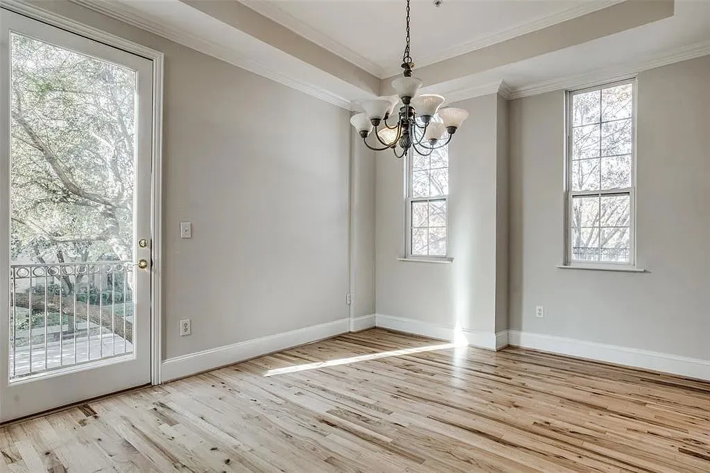 Townhouse For Rent in Dallas County , 5720 La Vista Drive, Dallas, Texas 75206, 3 Bedroom, 4 Bathroom, 2 Garage spaces, 1,849 Sqft, built in 1999, mls#21340753, Real Estate Agent in Dallas, Homes For Rent in Dallas county, Homes For Rent in Dallas, Realtor in Dallas Texas, Real Estate Brokerage Independent Realty Texas, Luminita Cordes Realtor