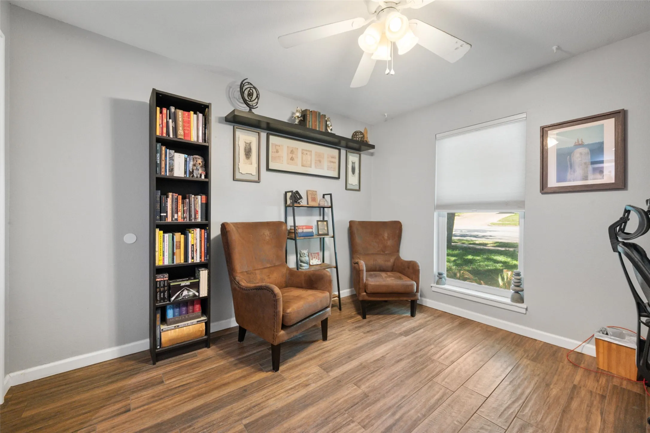 Single Family Residence For Sale in Tarrant County , 3512 Townlake Circle, Arlington, Texas 76016, 3 Bedroom, 3 Bathroom, 2 Garage spaces, 2,298 Sqft, built in 1984, mls#21339957, Real Estate Agent in Arlington, Homes For Sale in Tarrant county, Homes For Sale in Arlington, Realtor in Arlington Texas, Real Estate Brokerage Independent Realty Texas, Luminita Cordes Realtor