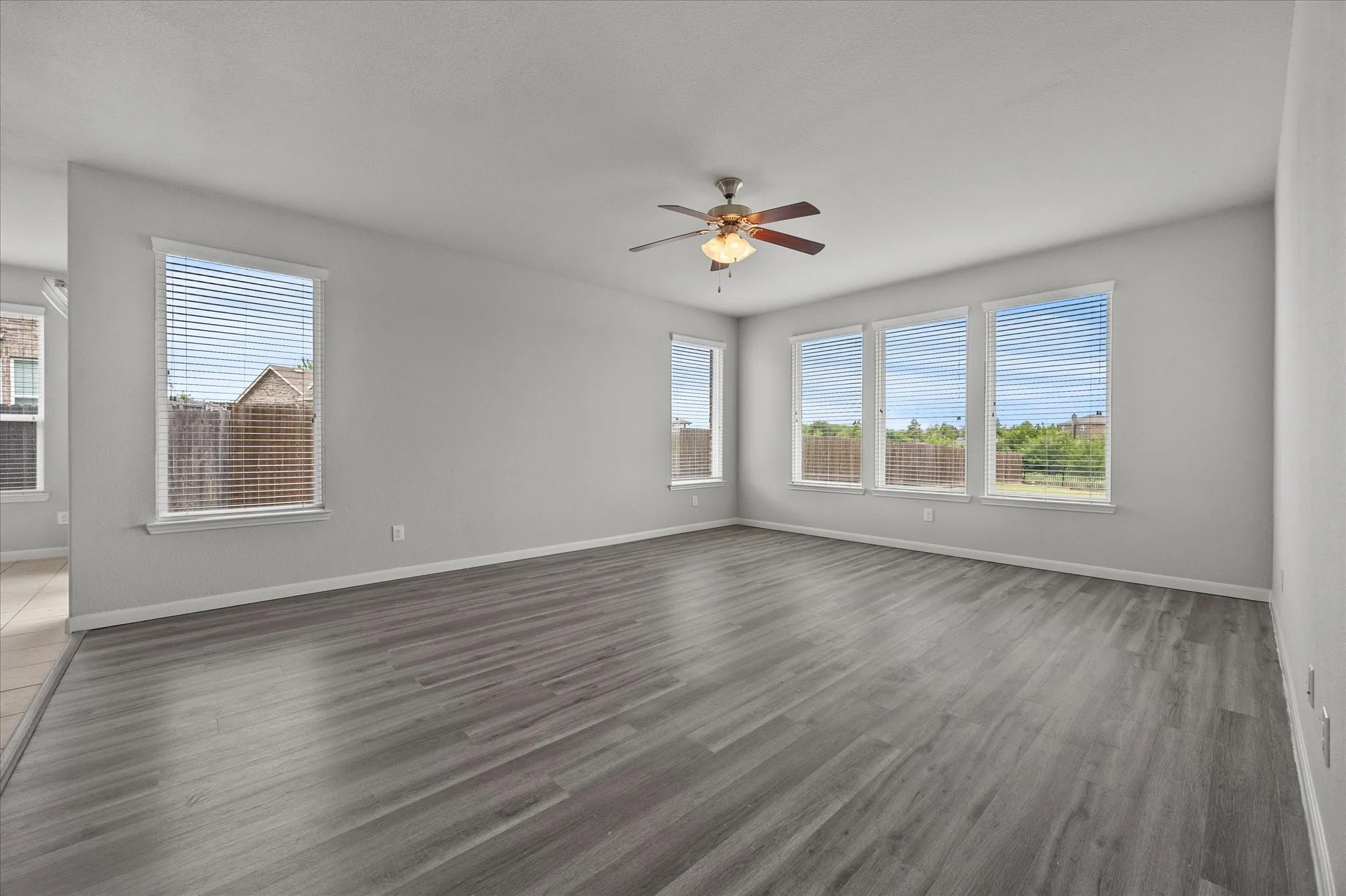 Single Family Residence For Sale in Kaufman County , 5220 Prairie Rose Drive, Forney, Texas 75126, 4 Bedroom, 4 Bathroom, 2 Garage spaces, 3,026 Sqft, built in 2017, mls#21332871, Real Estate Agent in Forney, Homes For Sale in Kaufman county, Homes For Sale in Forney, Realtor in Forney Texas, Real Estate Brokerage Independent Realty Texas, Luminita Cordes Realtor