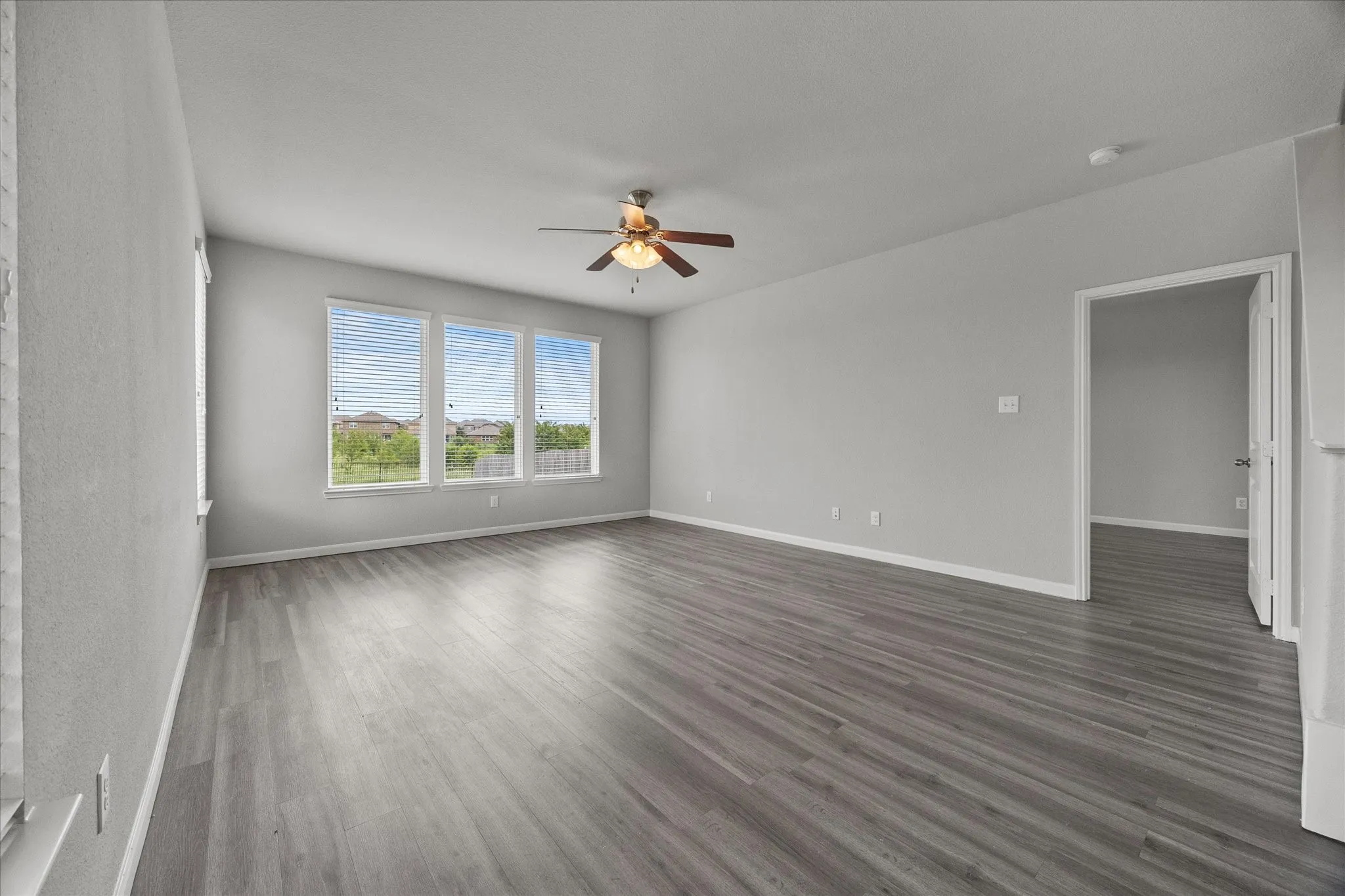 Single Family Residence For Sale in Kaufman County , 5220 Prairie Rose Drive, Forney, Texas 75126, 4 Bedroom, 4 Bathroom, 2 Garage spaces, 3,026 Sqft, built in 2017, mls#21332871, Real Estate Agent in Forney, Homes For Sale in Kaufman county, Homes For Sale in Forney, Realtor in Forney Texas, Real Estate Brokerage Independent Realty Texas, Luminita Cordes Realtor