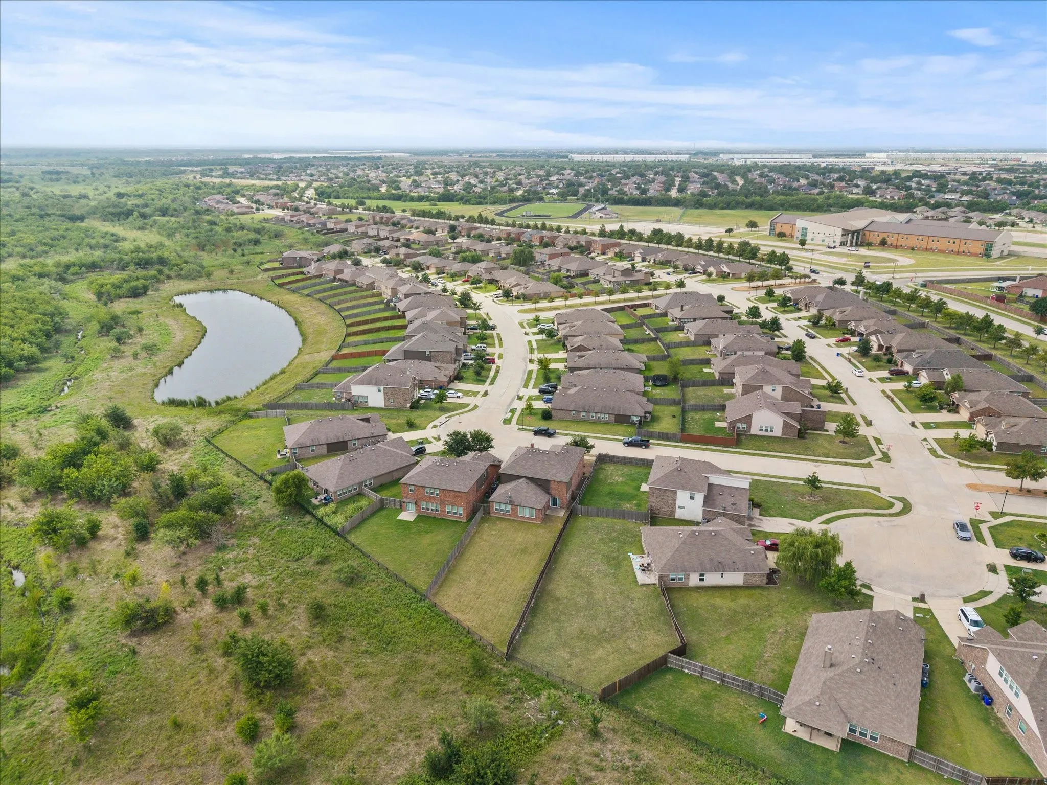 Single Family Residence For Sale in Kaufman County , 5220 Prairie Rose Drive, Forney, Texas 75126, 4 Bedroom, 4 Bathroom, 2 Garage spaces, 3,026 Sqft, built in 2017, mls#21332871, Real Estate Agent in Forney, Homes For Sale in Kaufman county, Homes For Sale in Forney, Realtor in Forney Texas, Real Estate Brokerage Independent Realty Texas, Luminita Cordes Realtor