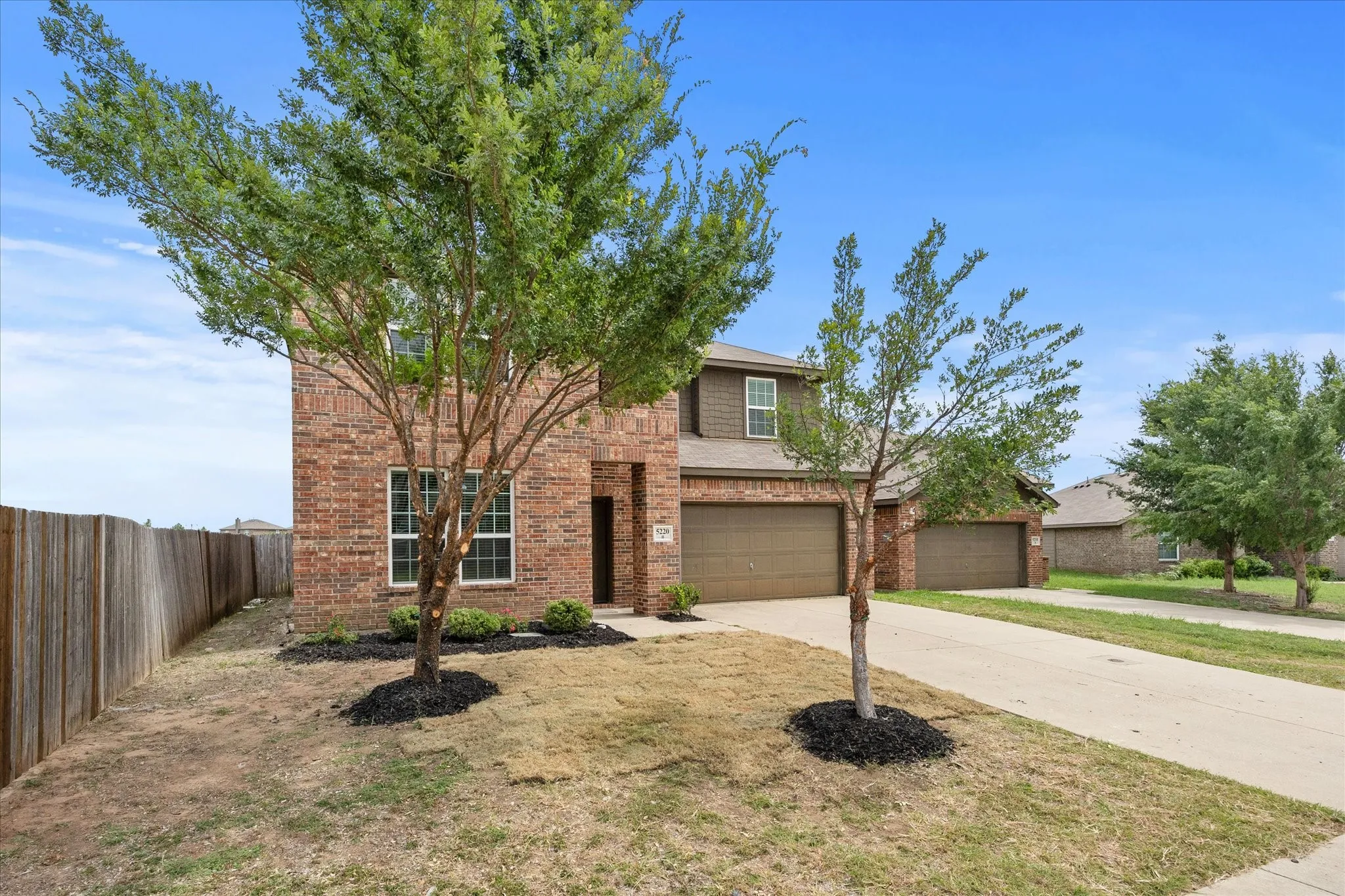 Single Family Residence For Sale in Kaufman County , 5220 Prairie Rose Drive, Forney, Texas 75126, 4 Bedroom, 4 Bathroom, 2 Garage spaces, 3,026 Sqft, built in 2017, mls#21332871, Real Estate Agent in Forney, Homes For Sale in Kaufman county, Homes For Sale in Forney, Realtor in Forney Texas, Real Estate Brokerage Independent Realty Texas, Luminita Cordes Realtor