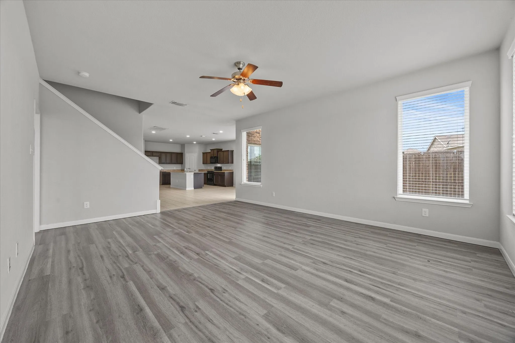 Single Family Residence For Sale in Kaufman County , 5220 Prairie Rose Drive, Forney, Texas 75126, 4 Bedroom, 4 Bathroom, 2 Garage spaces, 3,026 Sqft, built in 2017, mls#21332871, Real Estate Agent in Forney, Homes For Sale in Kaufman county, Homes For Sale in Forney, Realtor in Forney Texas, Real Estate Brokerage Independent Realty Texas, Luminita Cordes Realtor