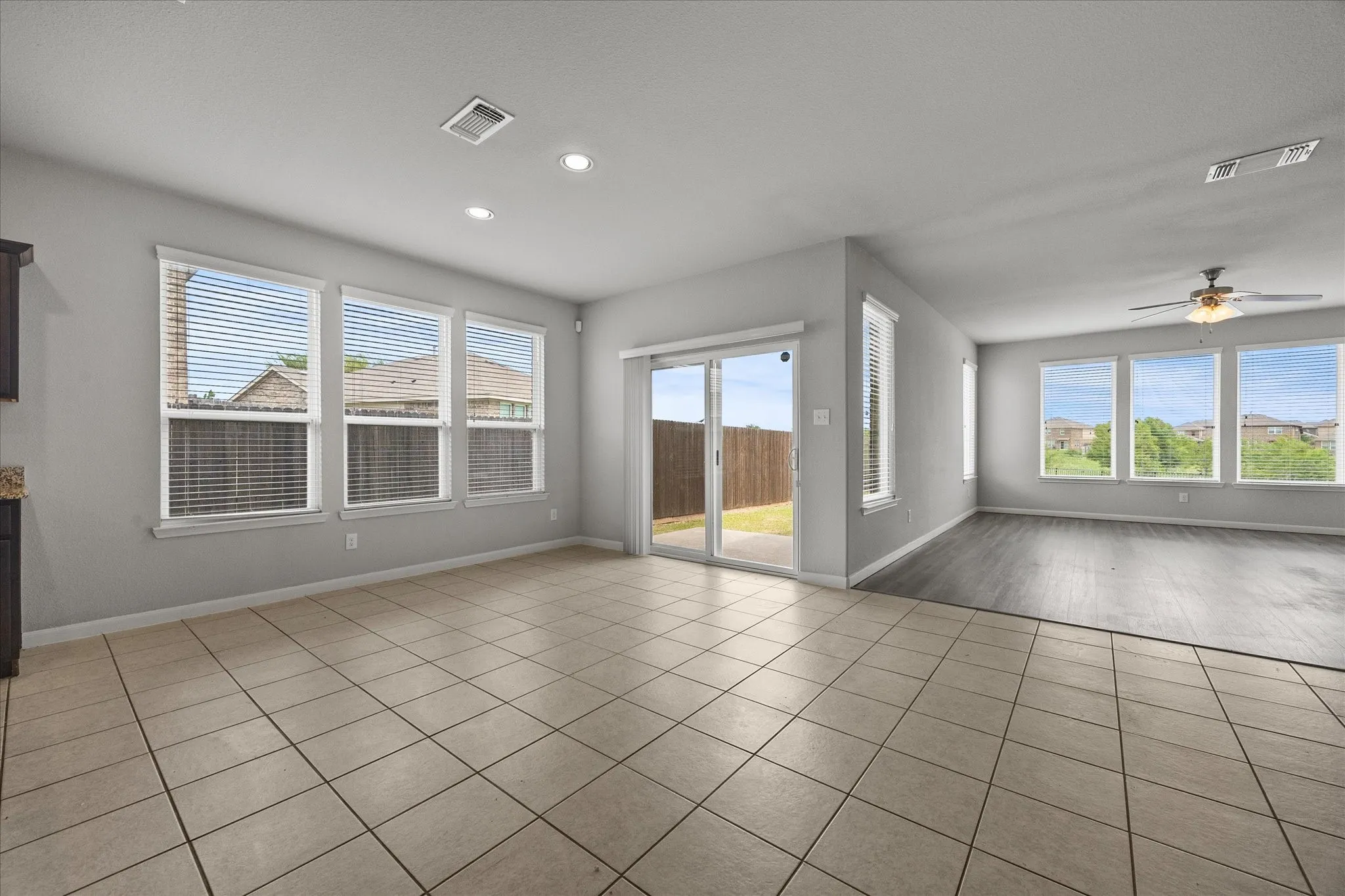Single Family Residence For Sale in Kaufman County , 5220 Prairie Rose Drive, Forney, Texas 75126, 4 Bedroom, 4 Bathroom, 2 Garage spaces, 3,026 Sqft, built in 2017, mls#21332871, Real Estate Agent in Forney, Homes For Sale in Kaufman county, Homes For Sale in Forney, Realtor in Forney Texas, Real Estate Brokerage Independent Realty Texas, Luminita Cordes Realtor