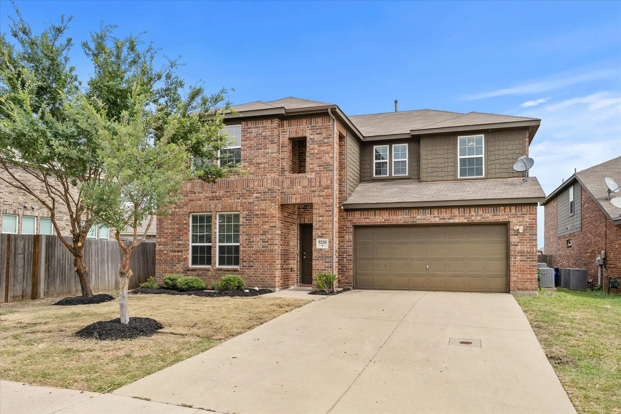 Single Family Residence For Sale in Kaufman County , 5220 Prairie Rose Drive, Forney, Texas 75126, 4 Bedroom, 4 Bathroom, 2 Garage spaces, 3,026 Sqft, built in 2017, mls#21332871, Real Estate Agent in Forney, Homes For Sale in Kaufman county, Homes For Sale in Forney, Realtor in Forney Texas, Real Estate Brokerage Independent Realty Texas, Luminita Cordes Realtor