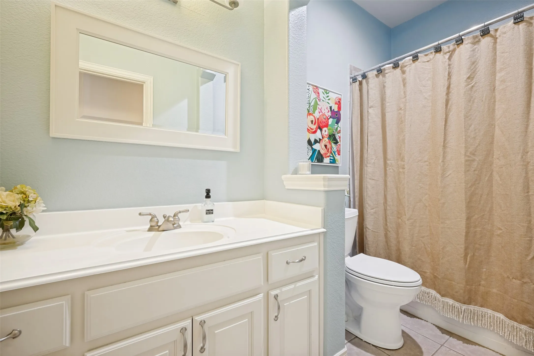 Single Family Residence For Sale in Tarrant County , 616 Unbridled Lane, Keller, Texas 76248, 4 Bedroom, 3 Bathroom, 3 Garage spaces, 3,556 Sqft, built in 2005, mls#21338224, Real Estate Agent in Keller, Homes For Sale in Tarrant county, Homes For Sale in Keller, Realtor in Keller Texas, Real Estate Brokerage Independent Realty Texas, Luminita Cordes Realtor