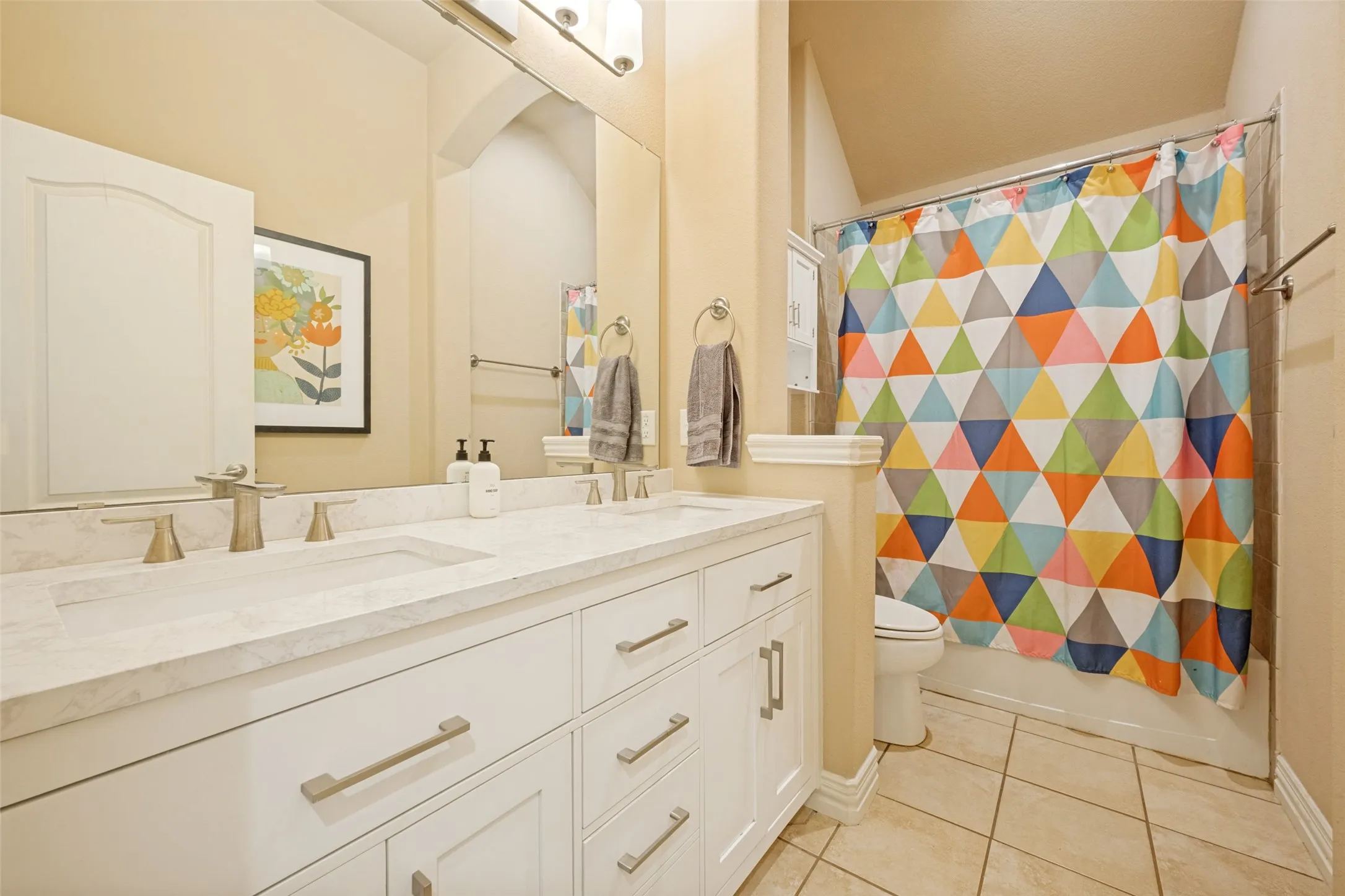 Single Family Residence For Sale in Tarrant County , 616 Unbridled Lane, Keller, Texas 76248, 4 Bedroom, 3 Bathroom, 3 Garage spaces, 3,556 Sqft, built in 2005, mls#21338224, Real Estate Agent in Keller, Homes For Sale in Tarrant county, Homes For Sale in Keller, Realtor in Keller Texas, Real Estate Brokerage Independent Realty Texas, Luminita Cordes Realtor